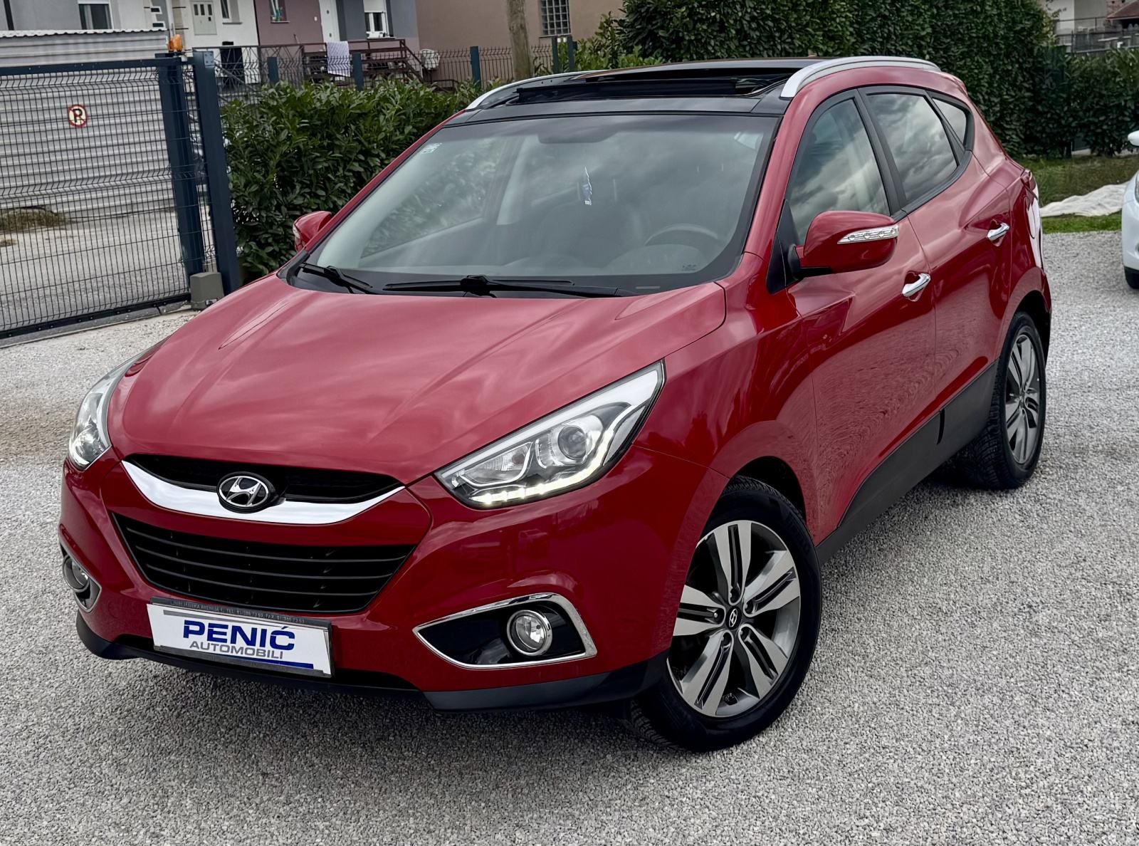 Hyundai ix35 2,0 CRDi - AUTOMATIK - 4x4 = 151 000 km = NIJE UVOZ, pogled izvana - slika 1
