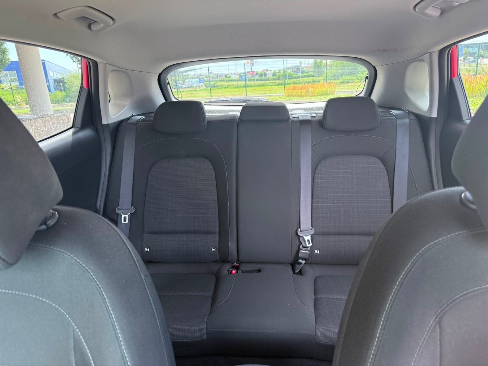 Hyundai Kona 1,0 T-GDI automatik, fotografija 14