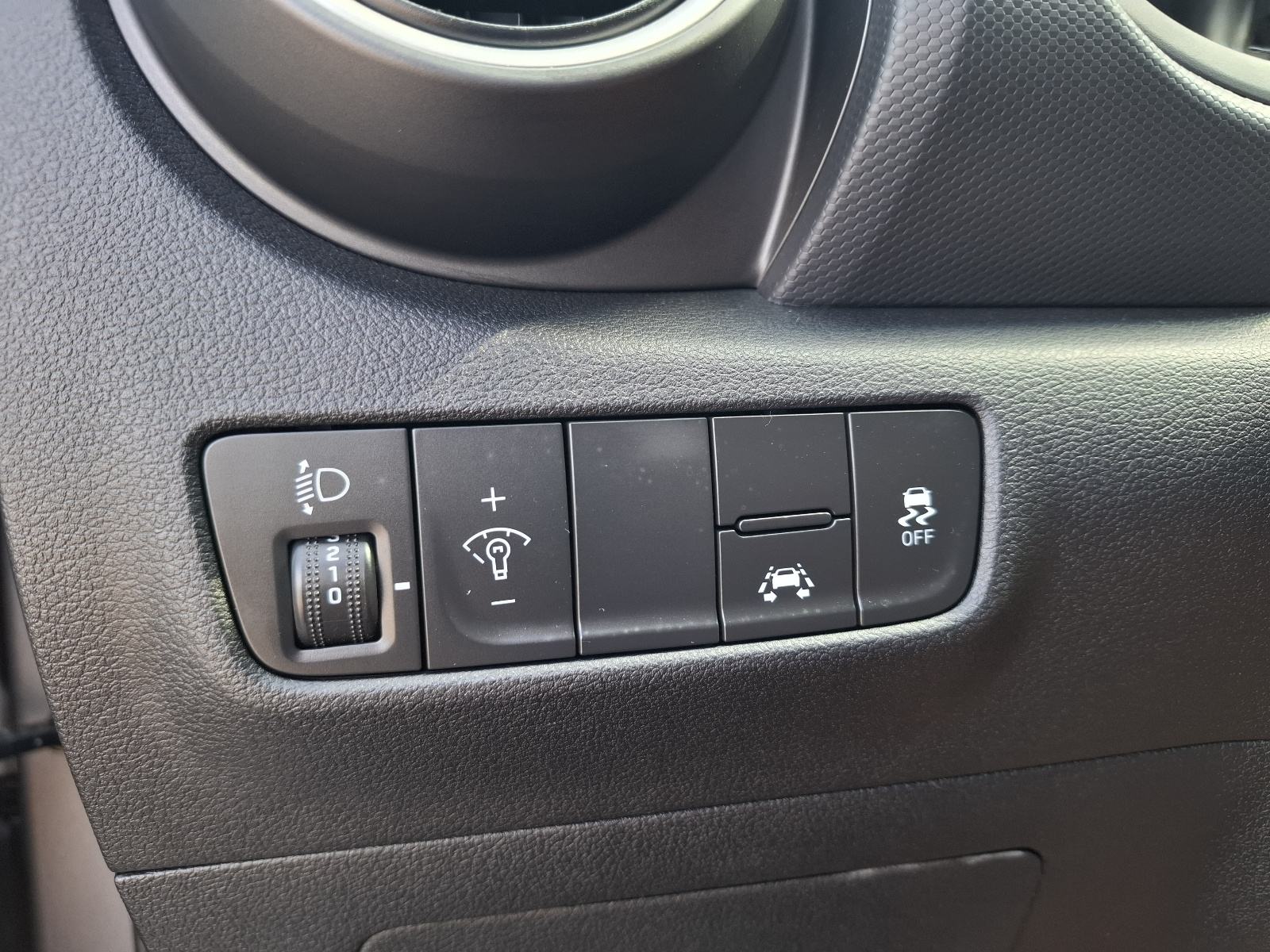 Hyundai Kona 1,0 T-GDI-KLIMA-KAMERA-ALU -HR AUTO -SERVISNA-77.309 KM, fotografija 12