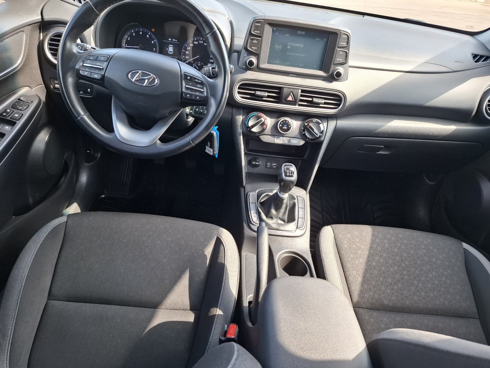 Hyundai Kona 1,0 T-GDI-KLIMA-KAMERA-ALU -HR AUTO -SERVISNA-77.309 KM, fotografija 16
