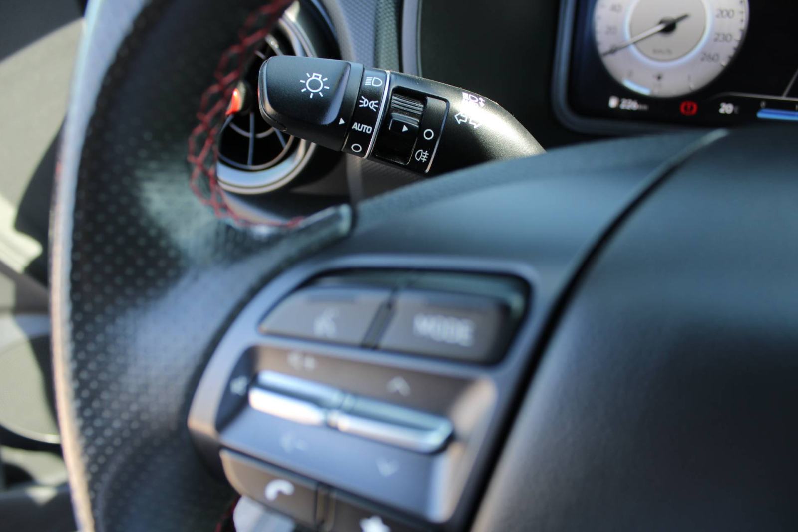 Hyundai Kona 1.0 T-GDi N-Line *LED, KAMERA*, fotografija 16