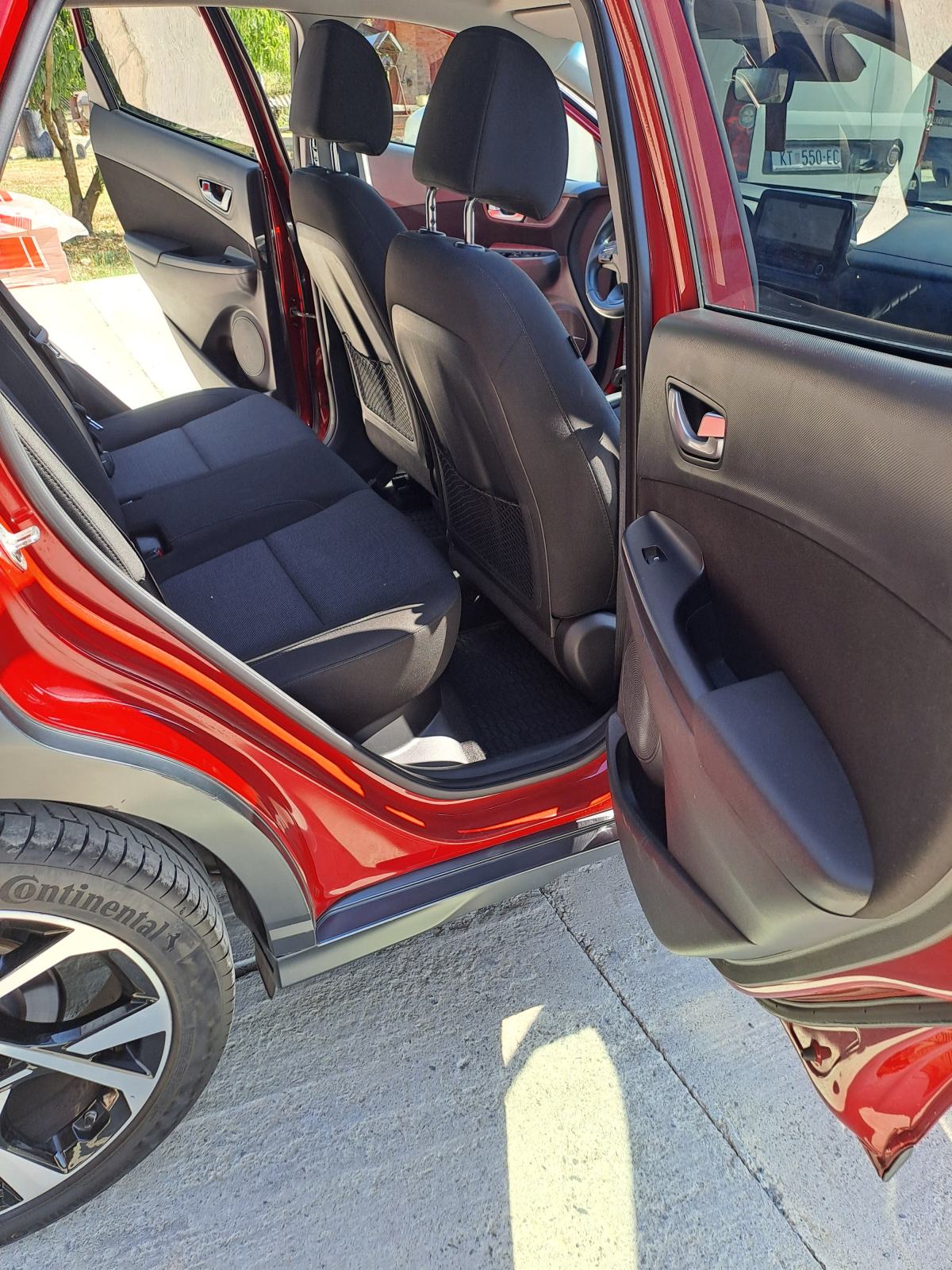 Hyundai Kona 1,0 T-GDI, fotografija 10