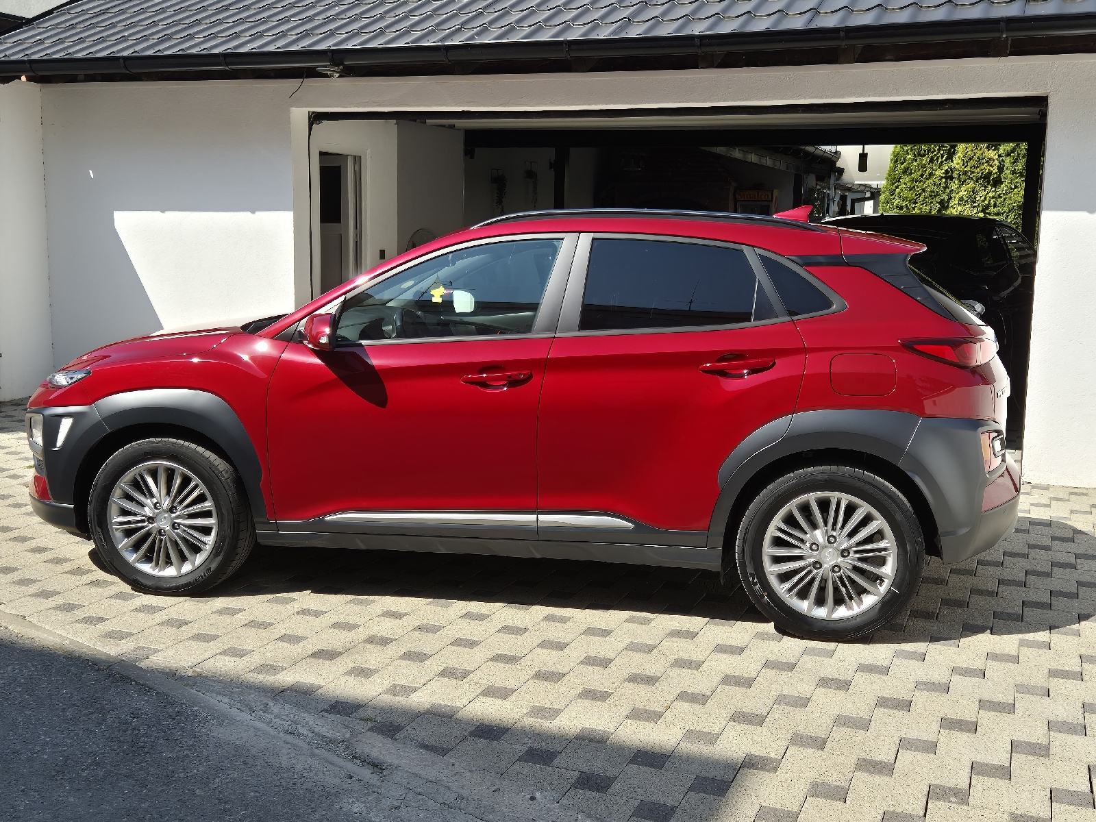 Hyundai Kona 1,6 CRDi AUTOMATIK ***66000***TKM SERVISNA NAVI HEAD UP, fotografija 5