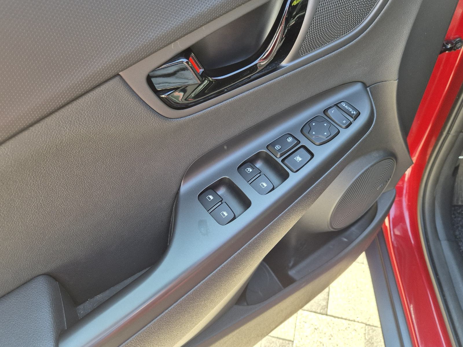 Hyundai Kona 1,6 CRDi AUTOMATIK ***66000***TKM SERVISNA NAVI HEAD UP, fotografija 7