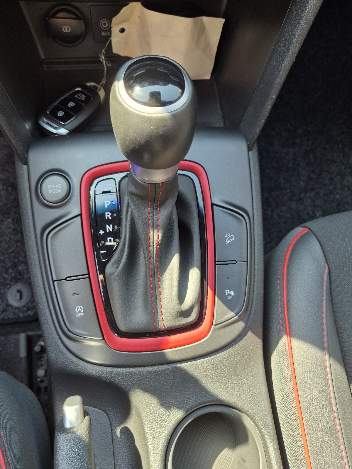 Hyundai Kona 1,6 CRDi AUTOMATIK ***66000***TKM SERVISNA NAVI HEAD UP, fotografija 10