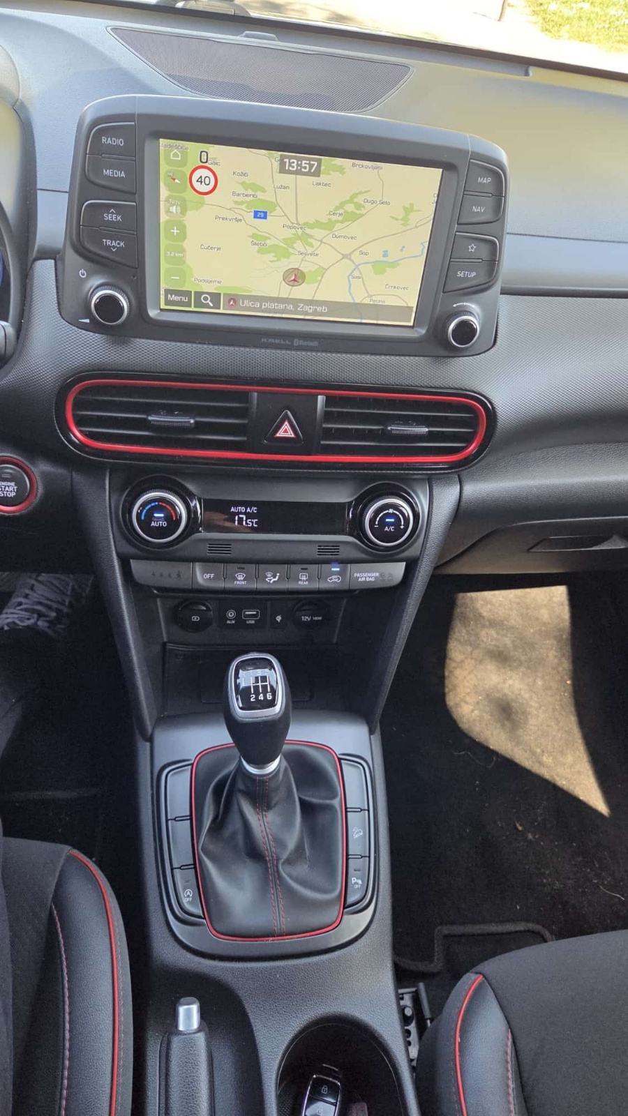 Hyundai Kona 1,6 CRDi Premium, fotografija 15