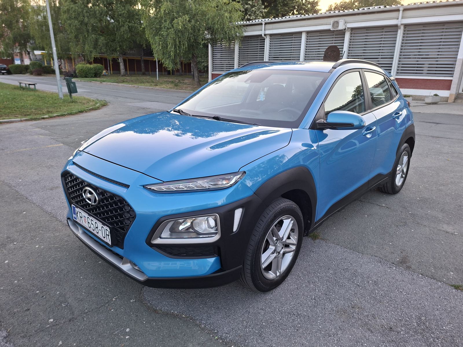 Hyundai Kona 1,6 CRDI * odlično stanje * kompletna servisna ovlaštenog, fotografija 4
