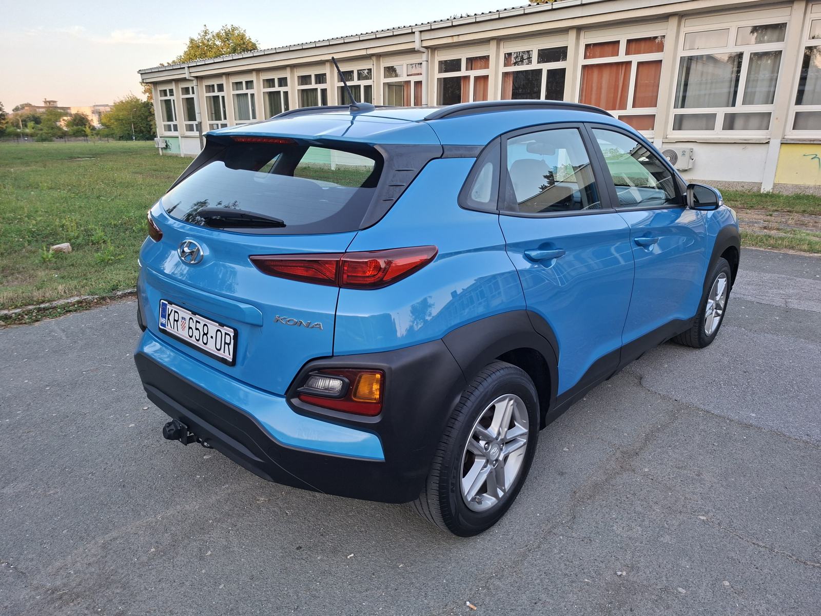 Hyundai Kona 1,6 CRDI * odlično stanje * kompletna servisna ovlaštenog, fotografija 8