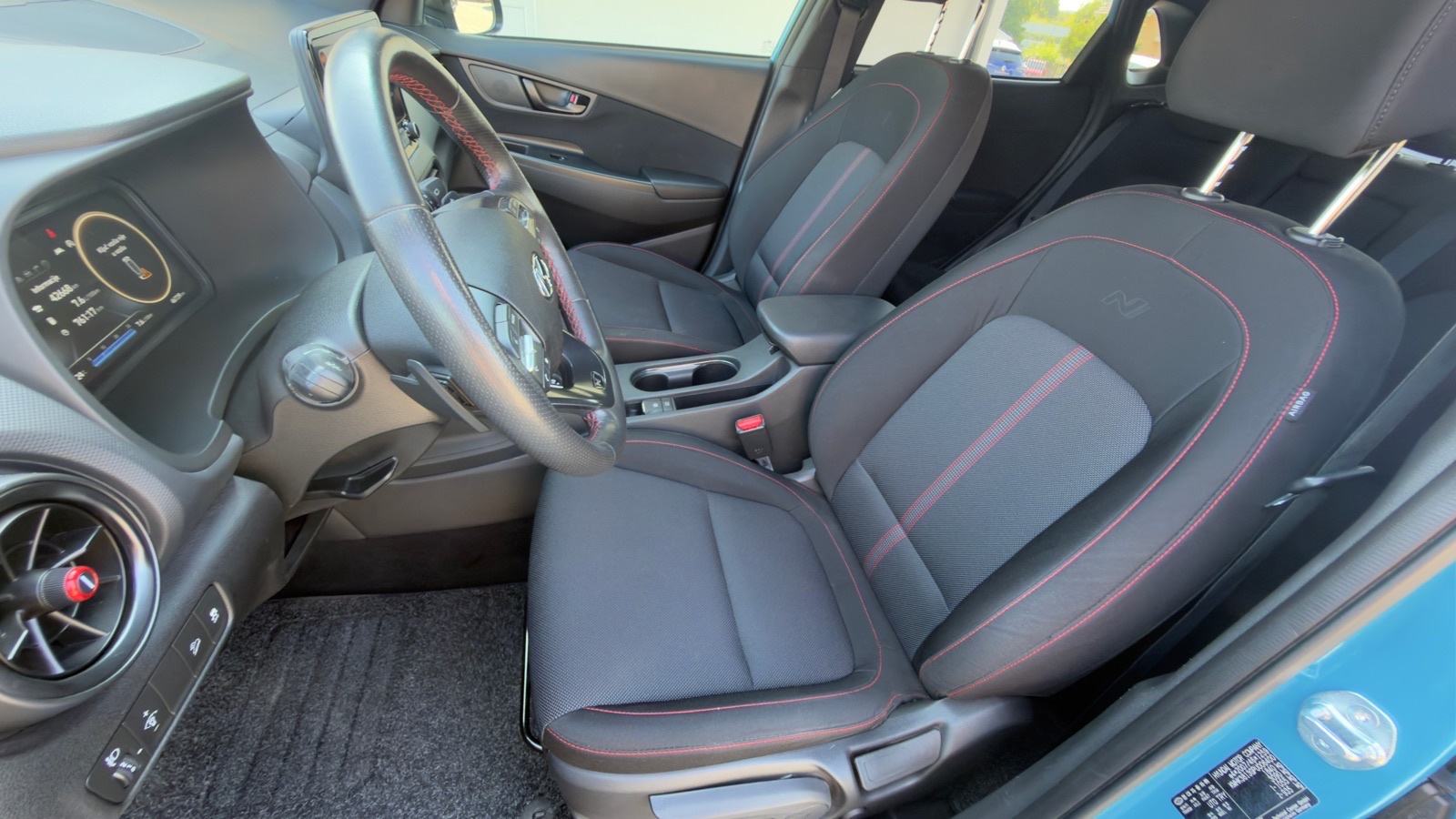 Hyundai Kona 1,6 T 200ks Nline **reg.06/2027**, fotografija 11