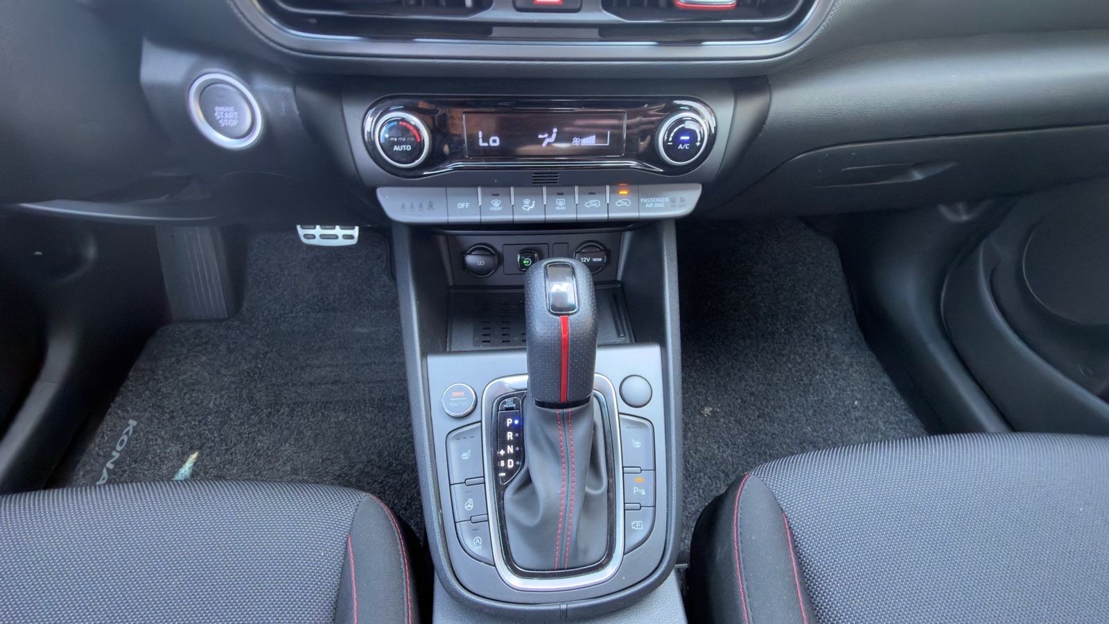 Hyundai Kona 1,6 T 200ks Nline **reg.06/2027**, fotografija 12