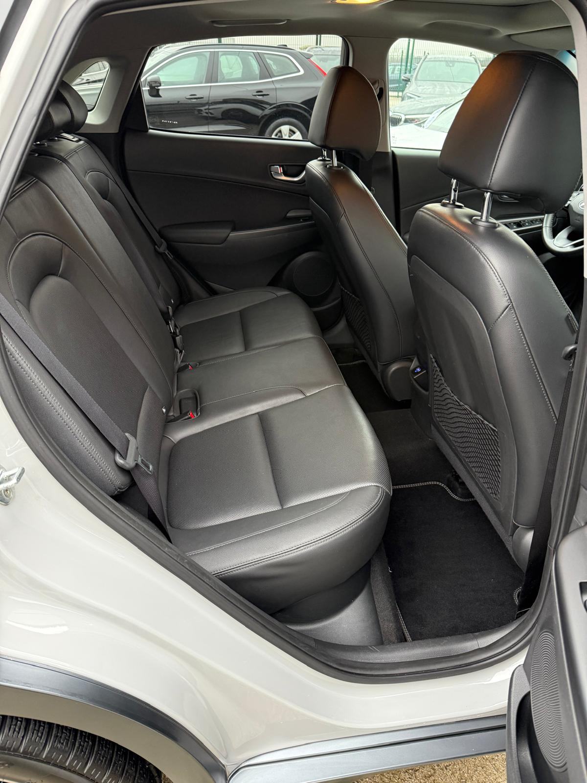 Hyundai Kona 1,6 CRDI AUTOMATIK °VIRTUAL°NAVI°KOŽA°HEAD-UP°LEASING°, fotografija 15