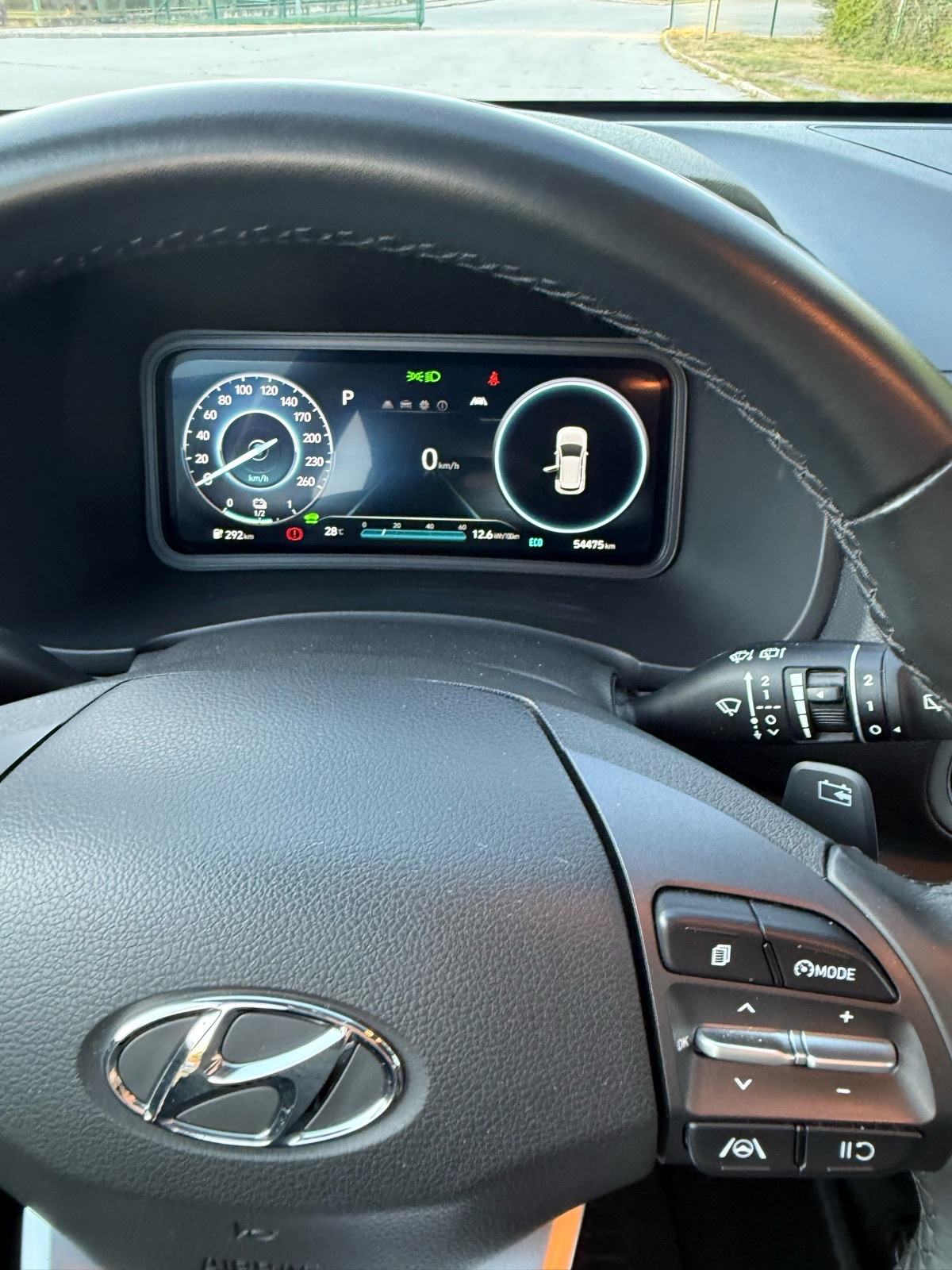 Hyundai Kona EV 64kWh automatik, fotografija 13