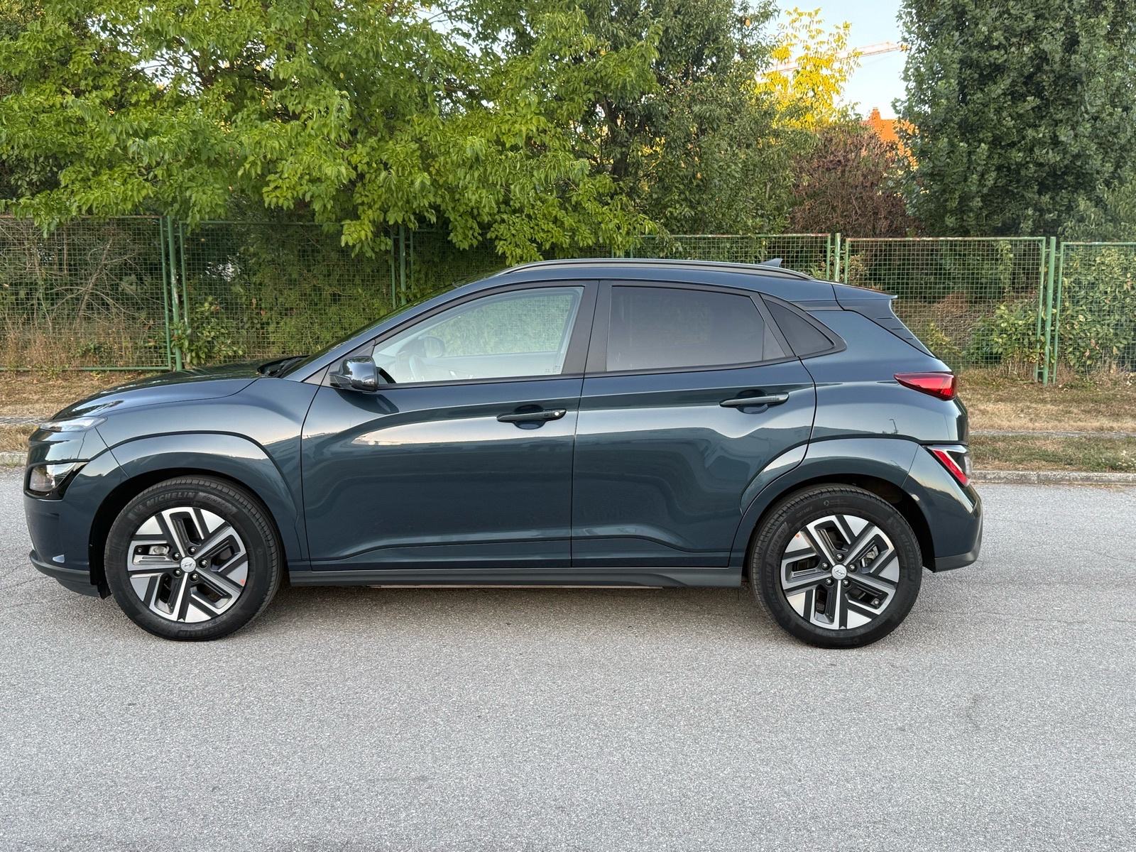 Hyundai Kona EV 64kWh automatik, fotografija 9