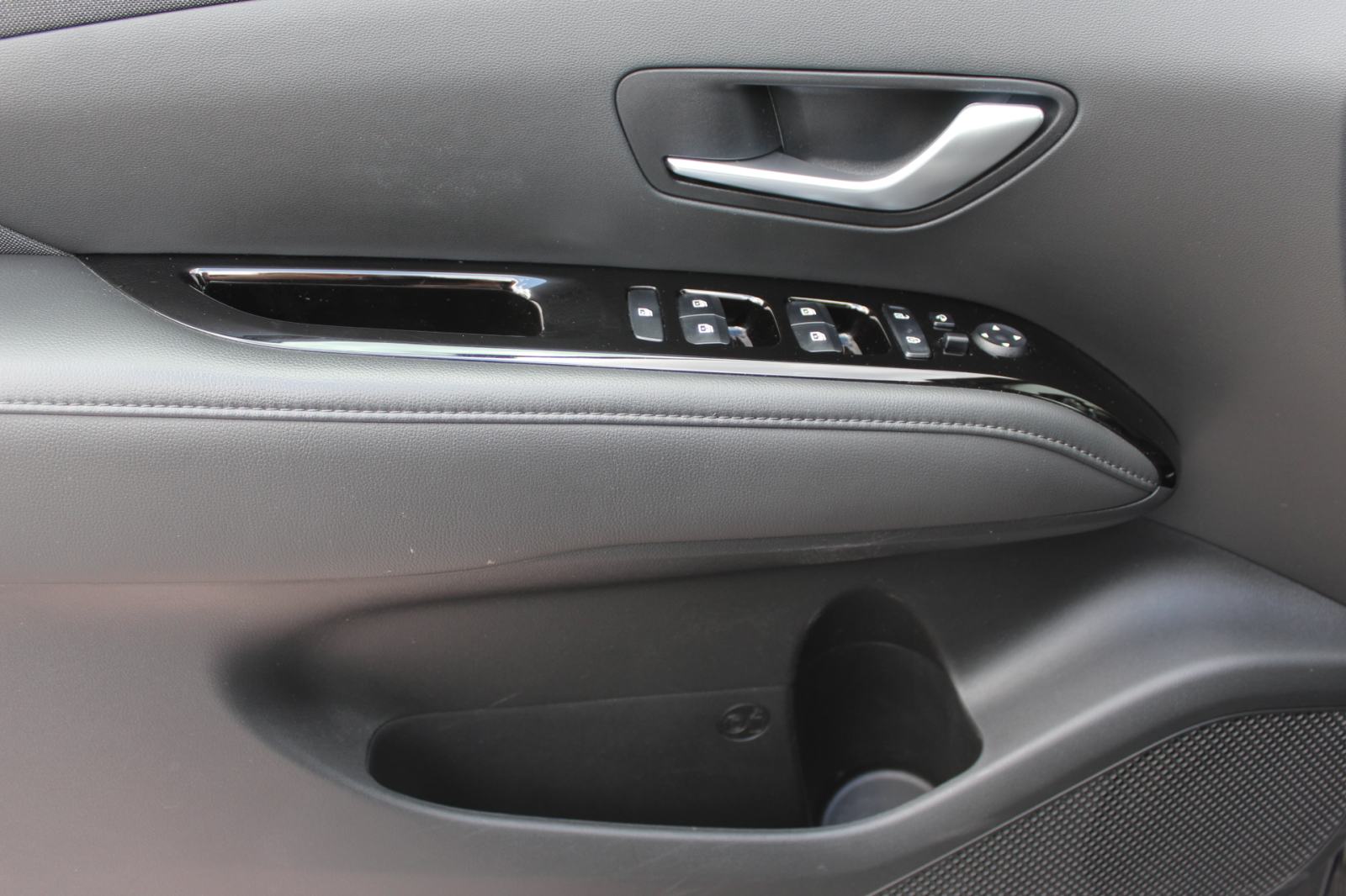 Hyundai Tucson 1,6 CRDi 48V, AUTOMATIK, LED, NAVI, ALU 18", GARANCIJA, fotografija 15