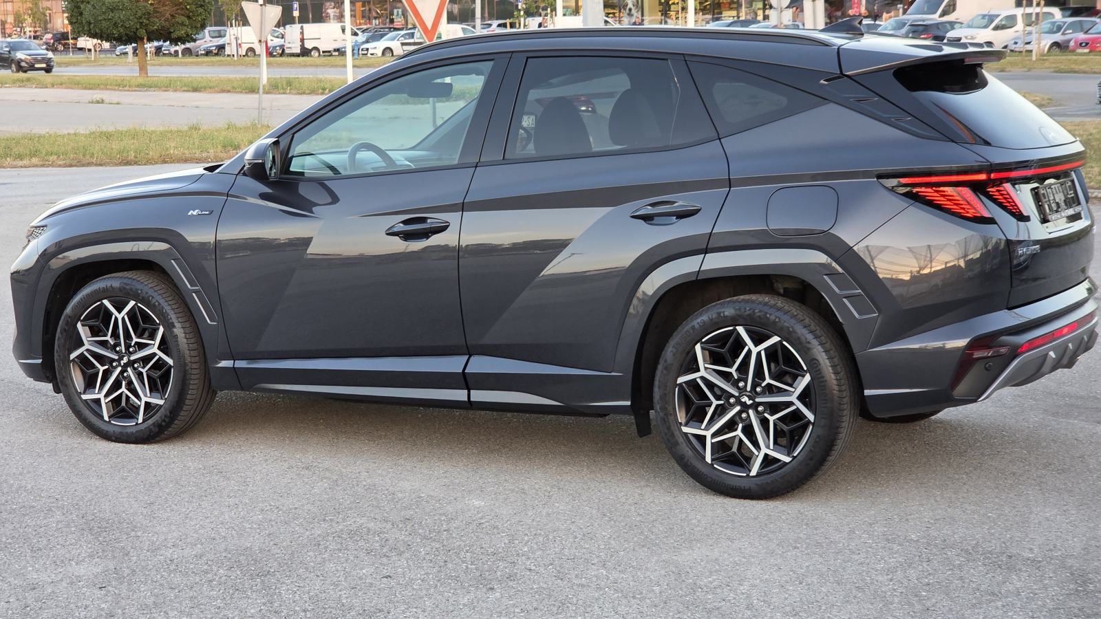 Hyundai Tucson 1,6 CRDi*48V HYBRID N-LINE 112 TKM SERV LED VIRTUAL**, fotografija 5