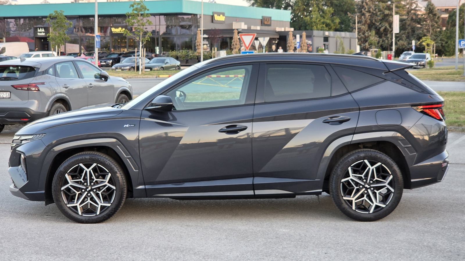 Hyundai Tucson 1,6 CRDi*48V HYBRID N-LINE 112 TKM SERV LED VIRTUAL**, fotografija 4