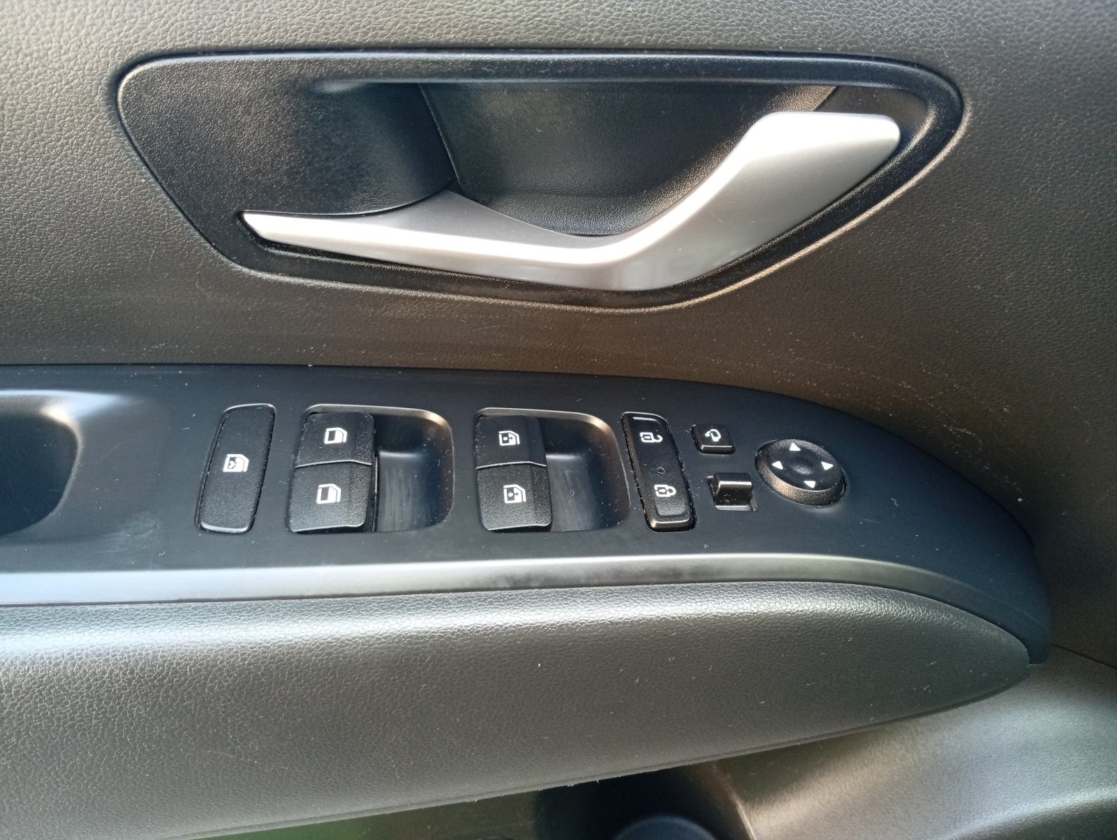 Hyundai Tucson 1,6 CRDi, 48V Hybrid, automatik, LED, registriran, fotografija 17