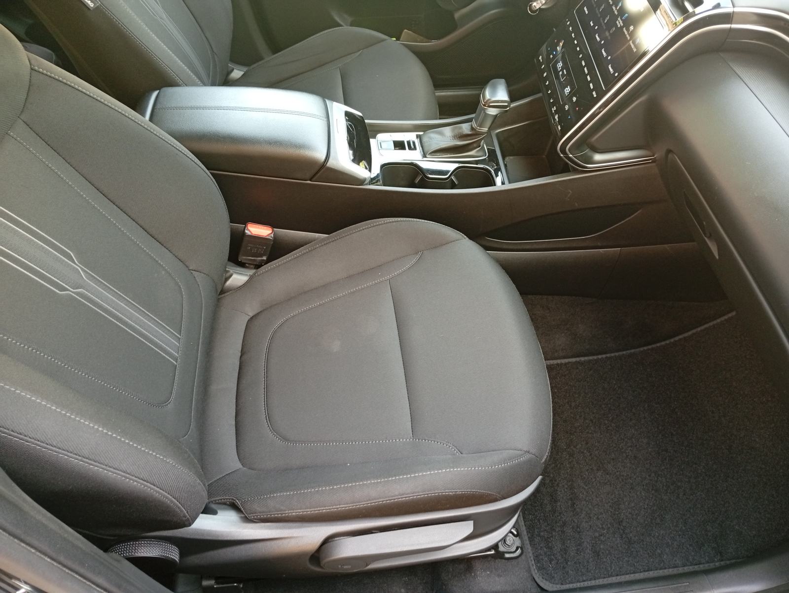 Hyundai Tucson 1,6 CRDi, 48V Hybrid, automatik, LED, registriran, fotografija 12
