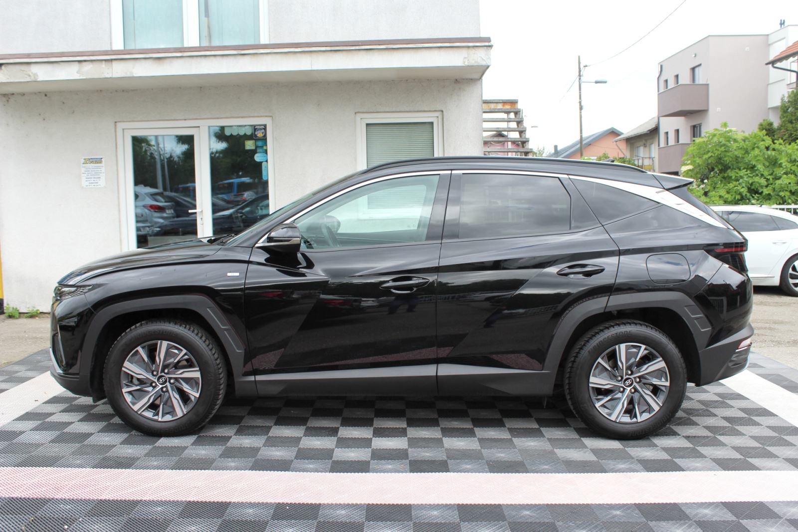 Hyundai Tucson 1,6 CRDi 48V, LED, NAVI, KAMERA, ALU 17", GARANCIJA, fotografija 4