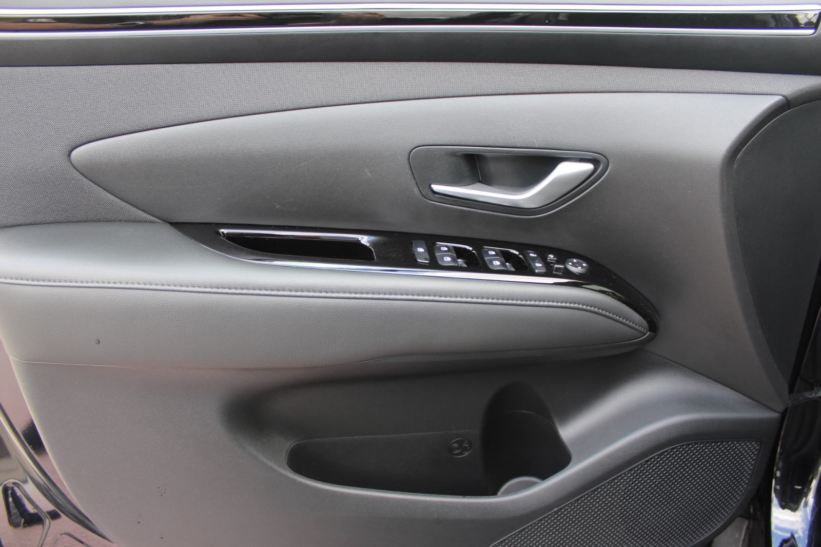 Hyundai Tucson 1,6 CRDi 48V, LED, NAVI, KAMERA, ALU 17", GARANCIJA, fotografija 15