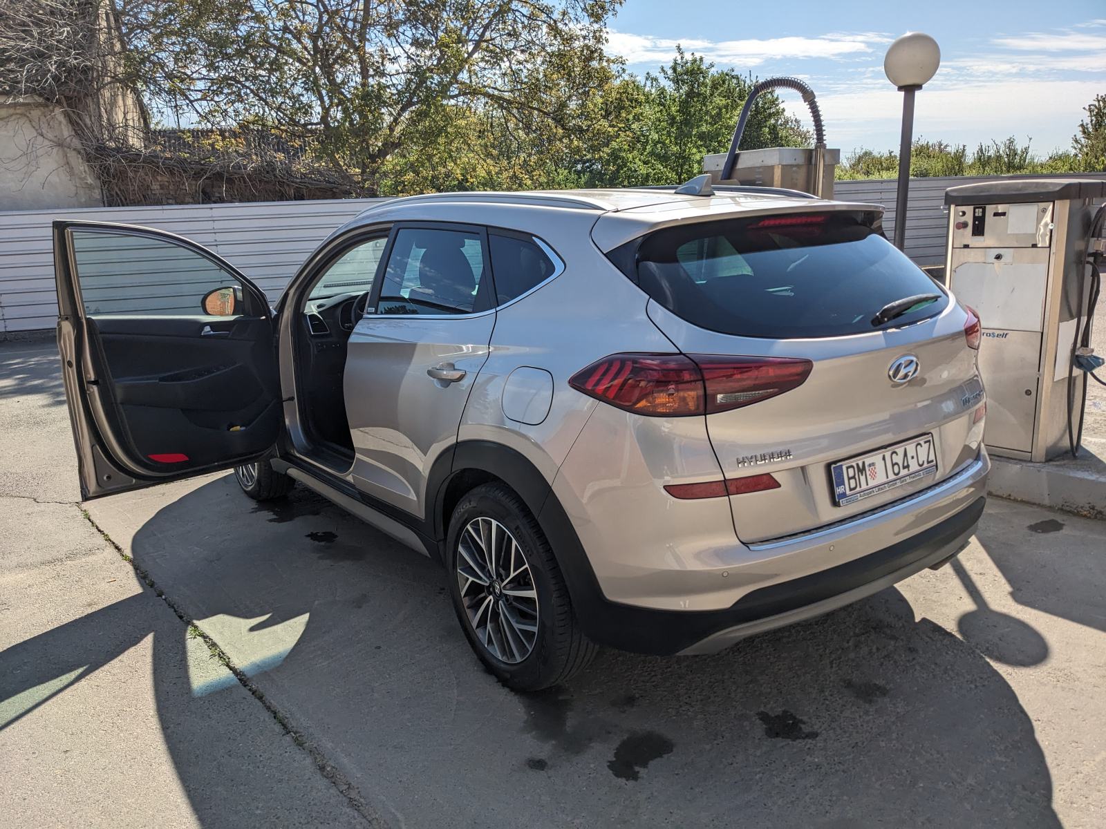 Hyundai Tucson 1,6 CRDi 136ks | Navi | Park | Alu 18 + Alu 17 | Temp, fotografija 6