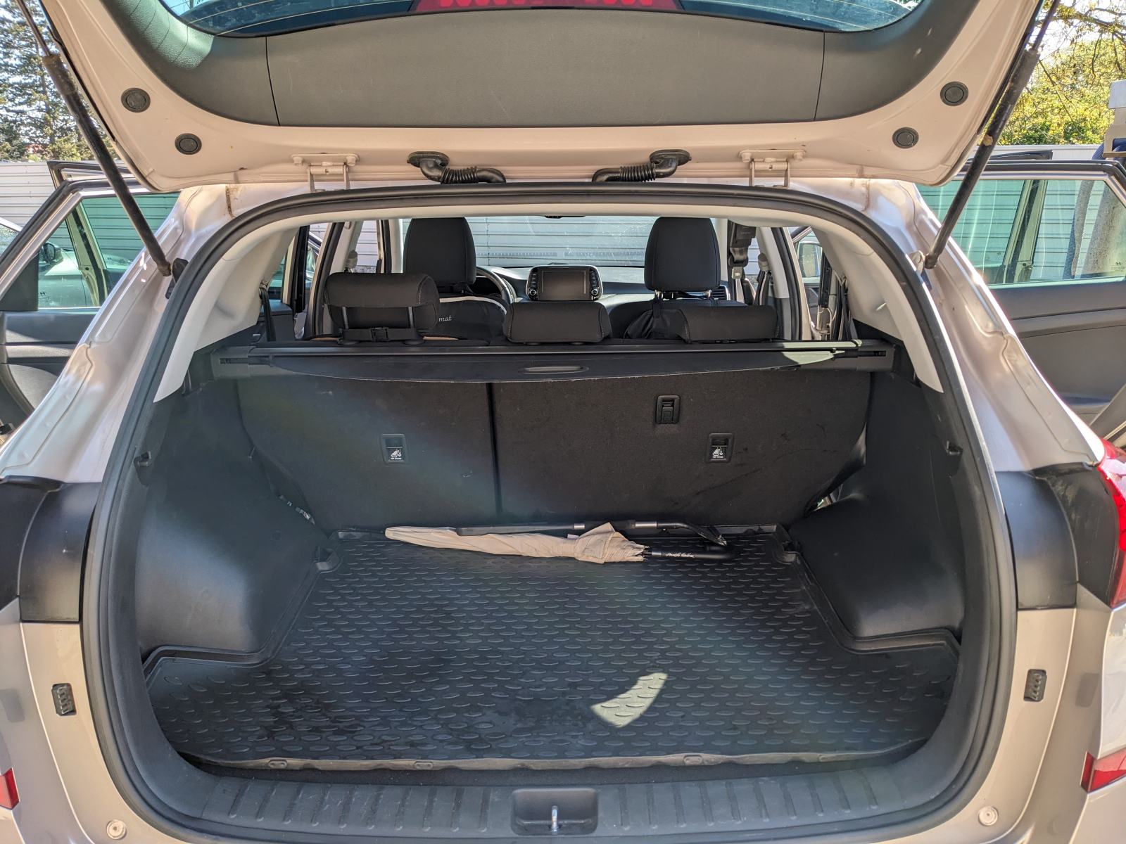 Hyundai Tucson 1,6 CRDi 136ks | Navi | Park | Alu 18 + Alu 17 | Temp, fotografija 8
