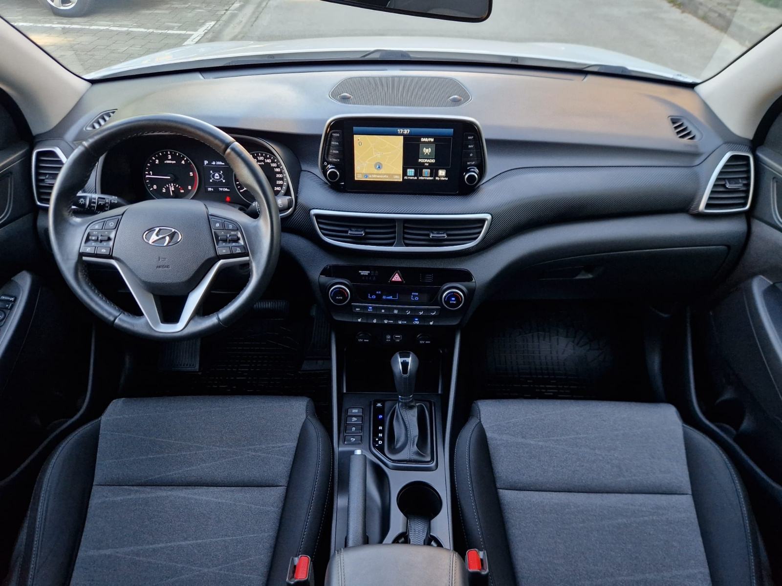 HYUNDAI TUCSON 1.6 CRDi 4WD AUTOMATIK LEVEL 3 PLUS - ***TOP STANJE***, fotografija 19