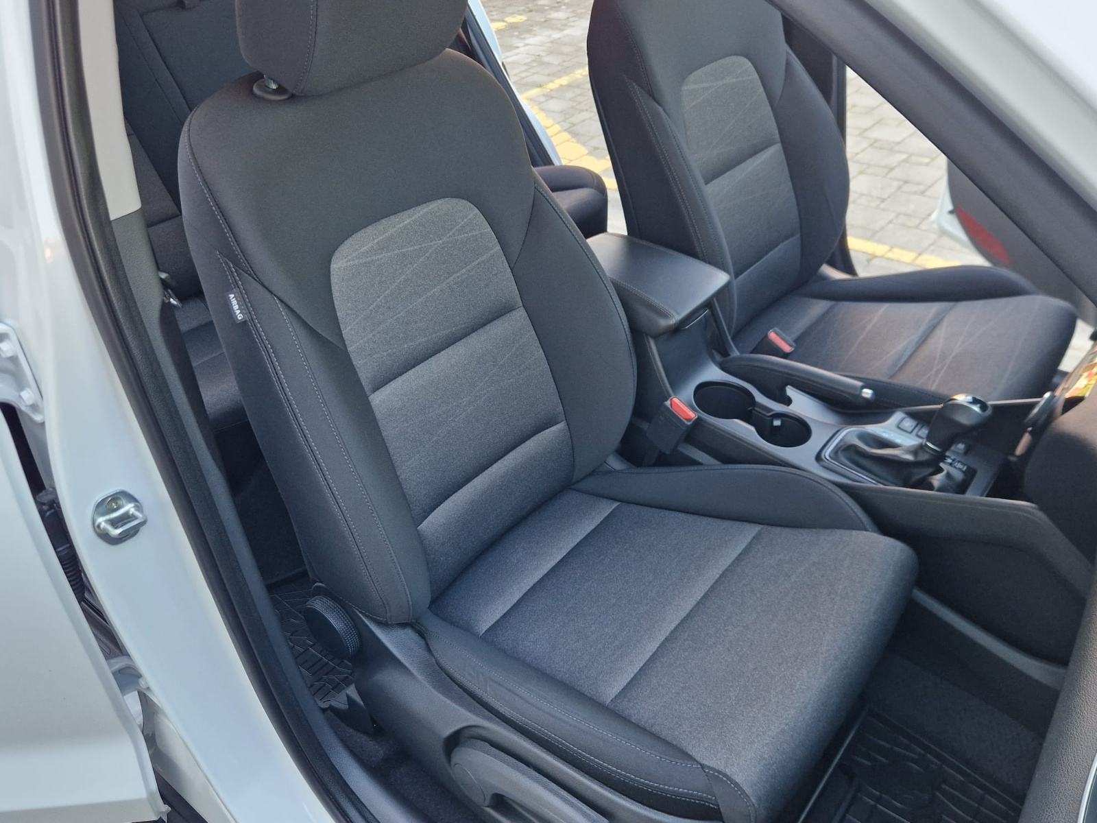 HYUNDAI TUCSON 1.6 CRDi 4WD AUTOMATIK LEVEL 3 PLUS - ***TOP STANJE***, fotografija 16
