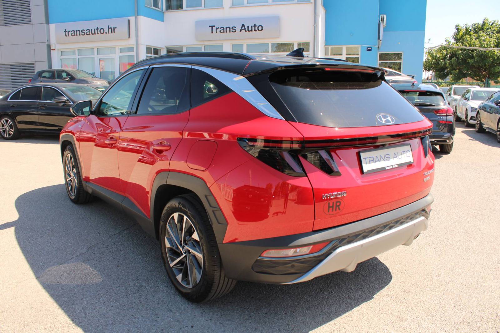 Hyundai Tucson 1.6 CRDi AUTOMATIK *LED, NAVIGACIJA, KAMERA*, fotografija 7