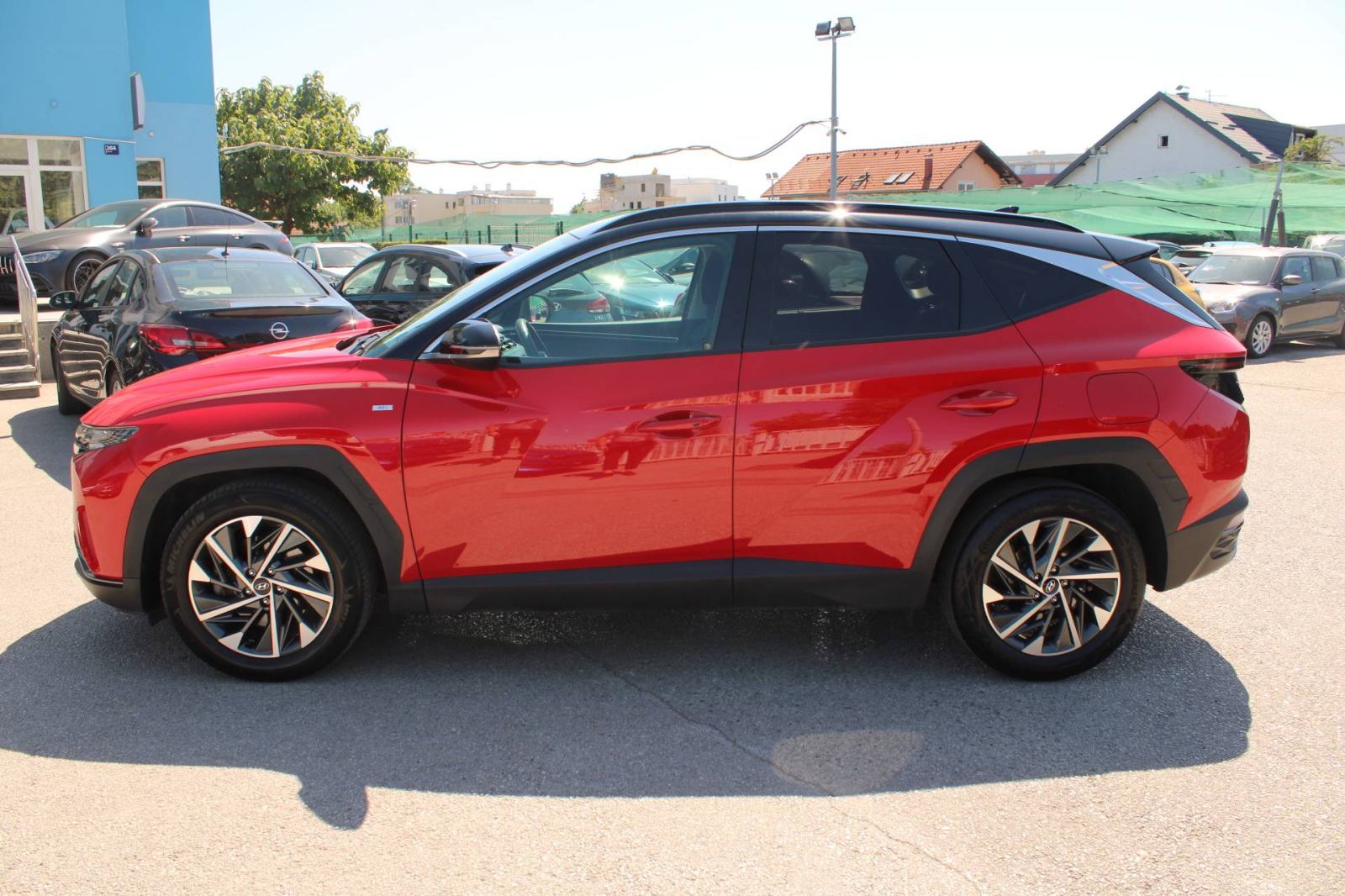 Hyundai Tucson 1.6 CRDi AUTOMATIK *LED, NAVIGACIJA, KAMERA*, fotografija 8