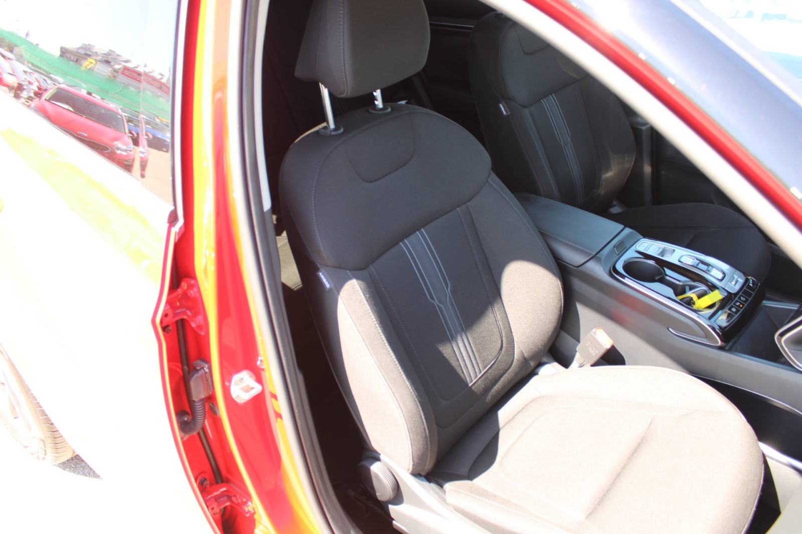 Hyundai Tucson 1.6 CRDi AUTOMATIK *LED, NAVIGACIJA, KAMERA*, fotografija 14