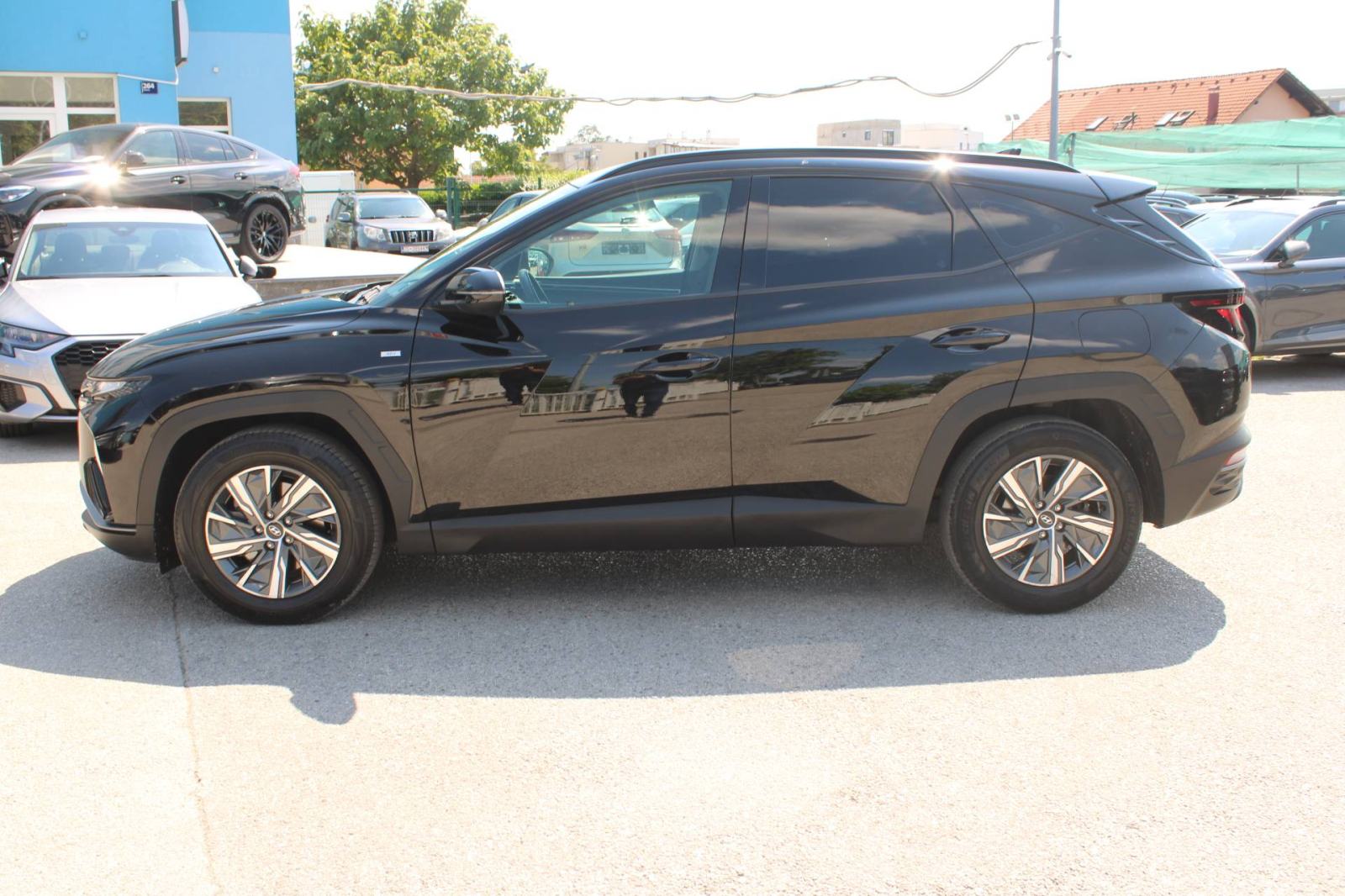 Hyundai Tucson 1.6 CRDi AUTOMATIK *LED, NAVIGACIJA, KAMERA*, fotografija 8