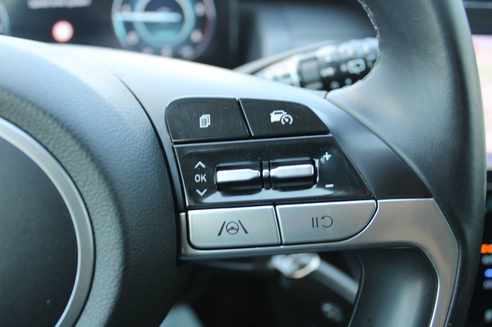 Hyundai Tucson 1.6 CRDi AUTOMATIK *LED, NAVIGACIJA, KAMERA*, fotografija 13