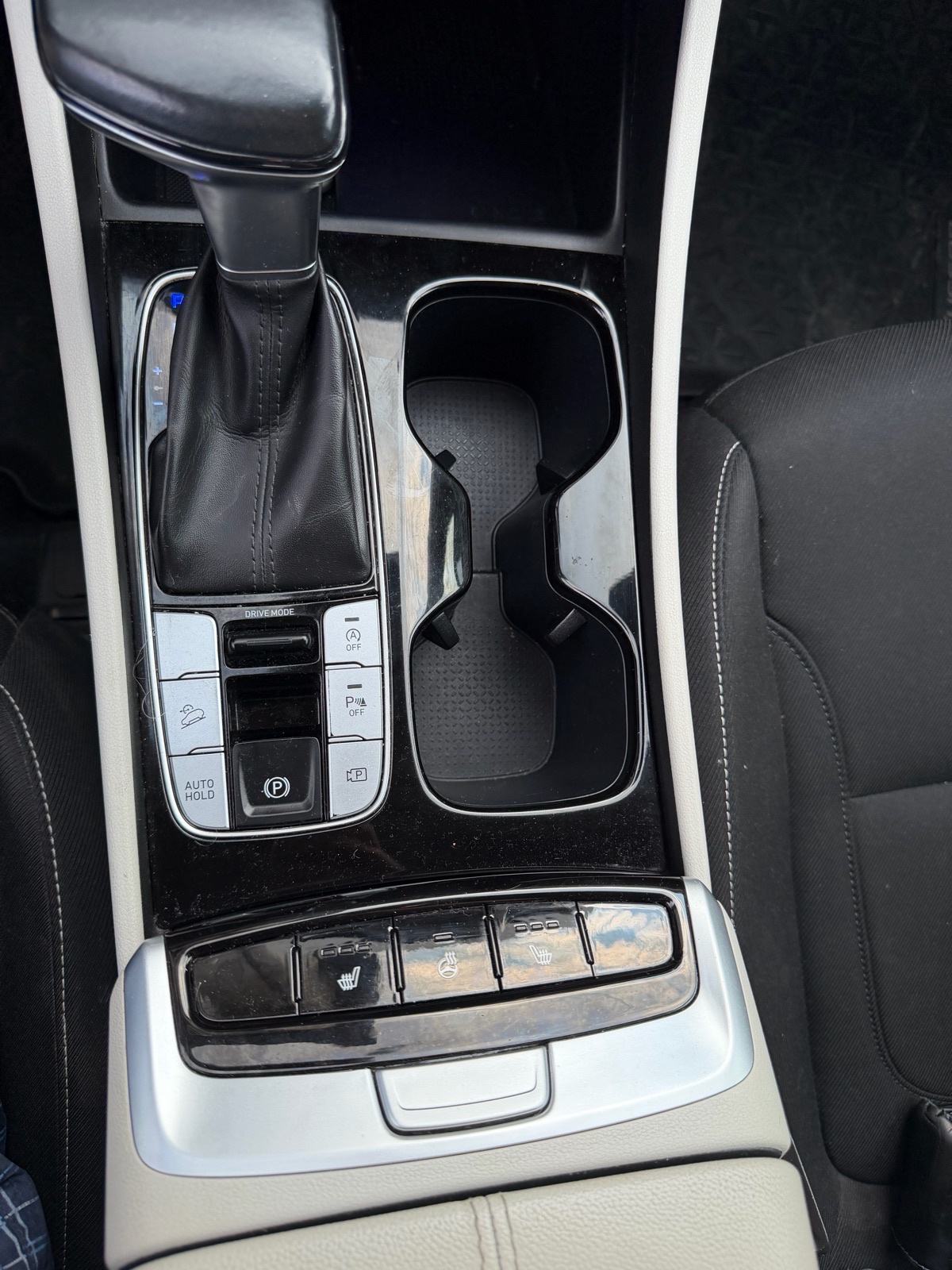 Hyundai Tucson 1,6 CRDi automatik, fotografija 10