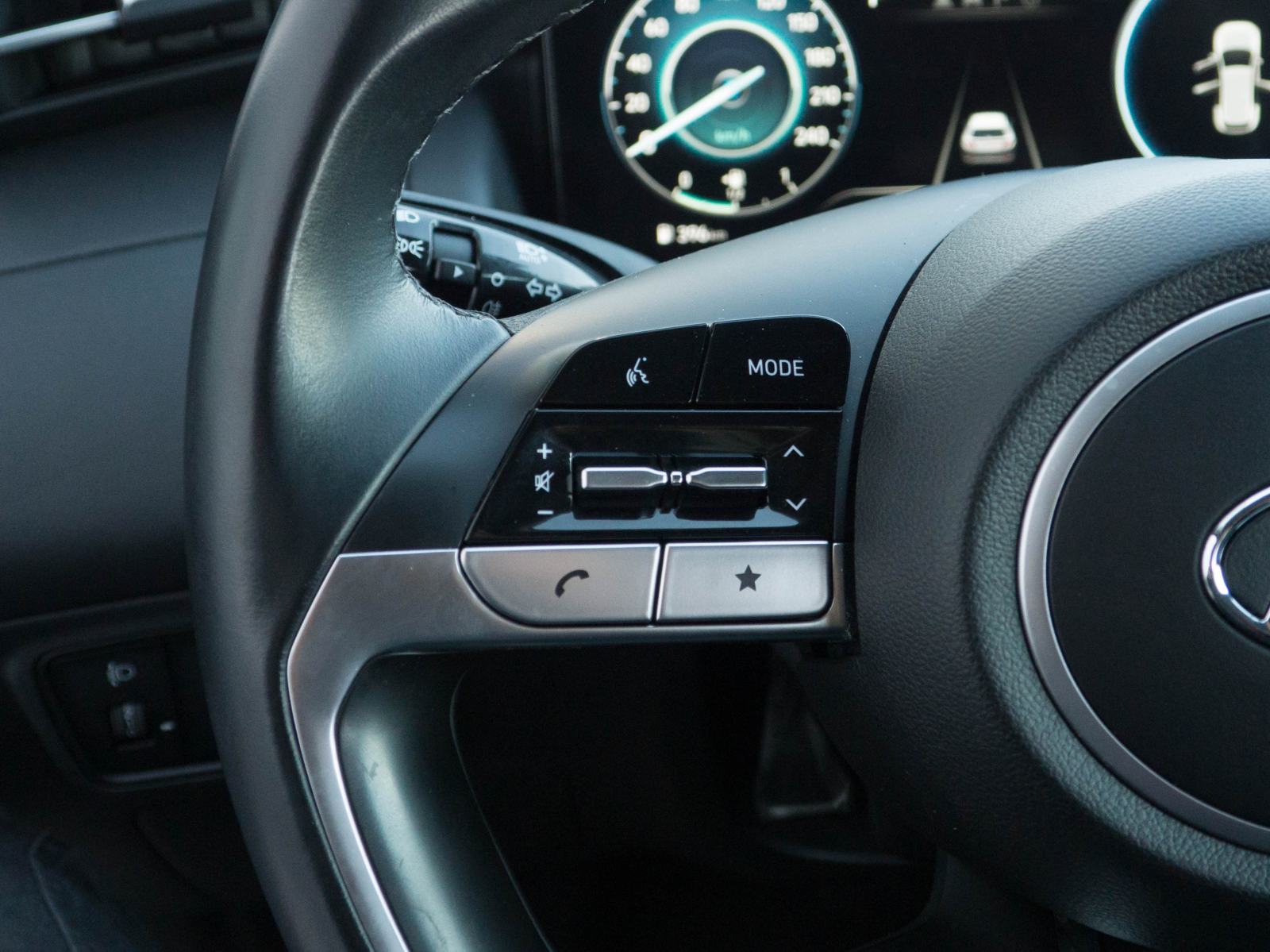 Hyundai Tucson 1,6 CRDi Business | Automatik, fotografija 20