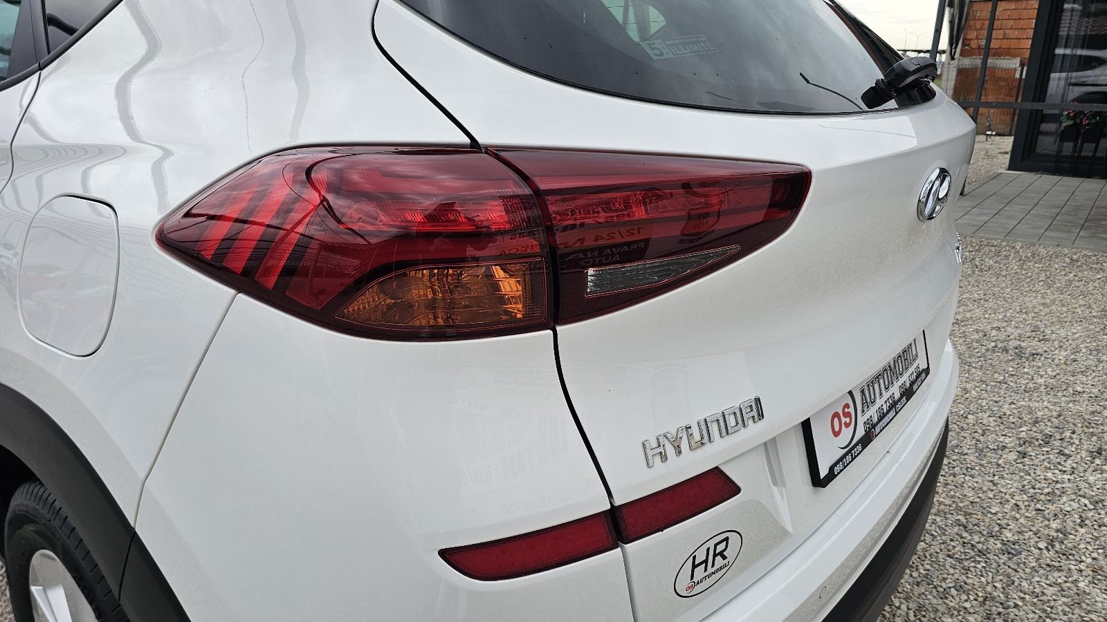 Hyundai Tucson 1,6 CRDi,CLIMATRONIC,LED,KAMERA,ALU,TEMPOMAT,JAMSTVO, pogled izvana - slika 4