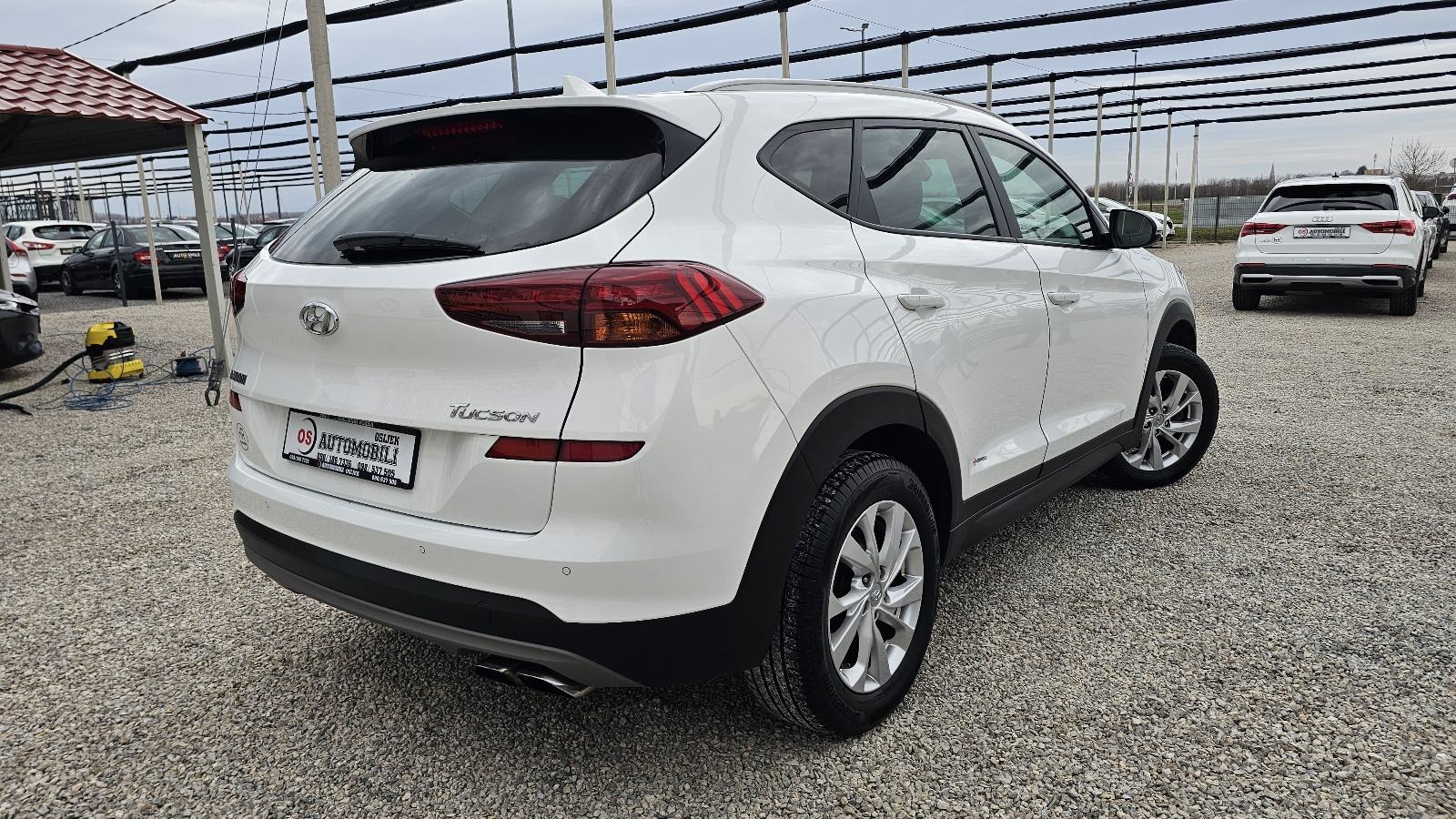 Hyundai Tucson 1,6 CRDi,CLIMATRONIC,LED,KAMERA,ALU,TEMPOMAT,JAMSTVO, pogled izvana - slika 2