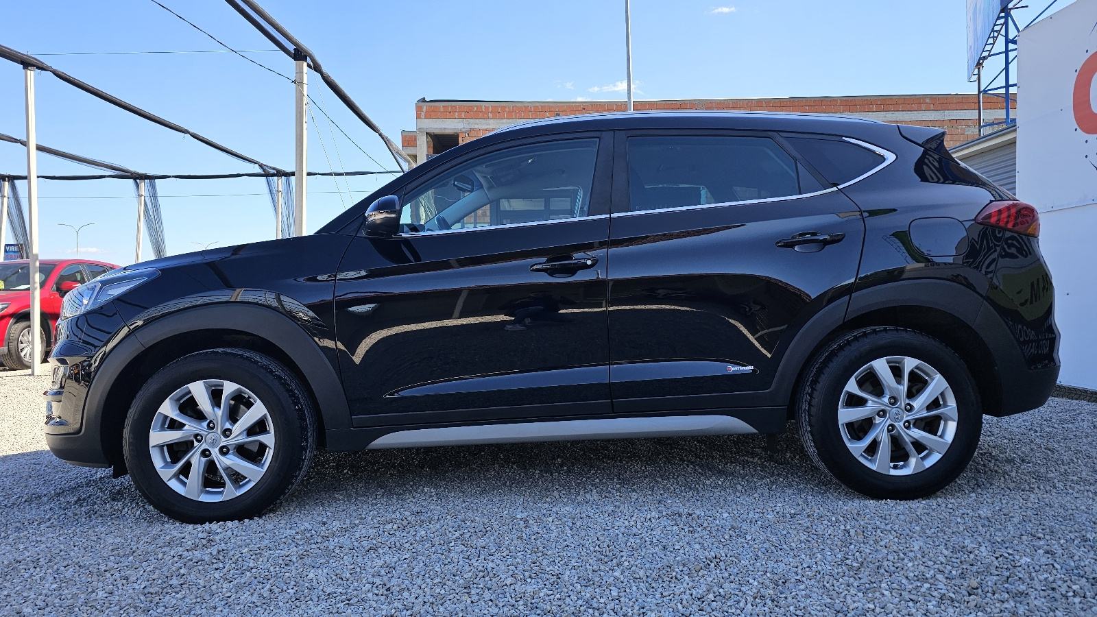 Hyundai Tucson 1,6 CRDi,CLIMATRONIC,LED,KAMERA,ALU,TEMPOMAT,JAMSTVO, pogled izvana - slika 4