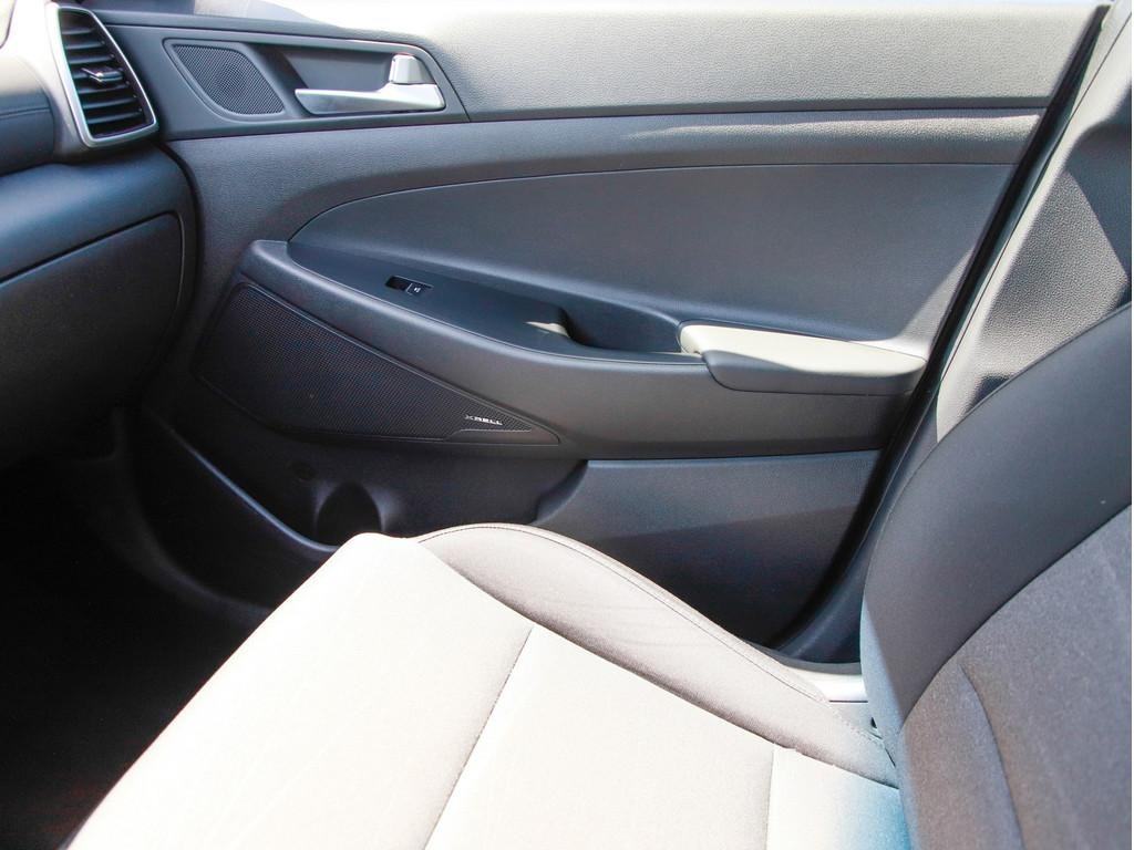 Hyundai Tucson 1,6 CRDi DCT AUTOMATIK STYLE NAVI KAMERA 2019, fotografija 19