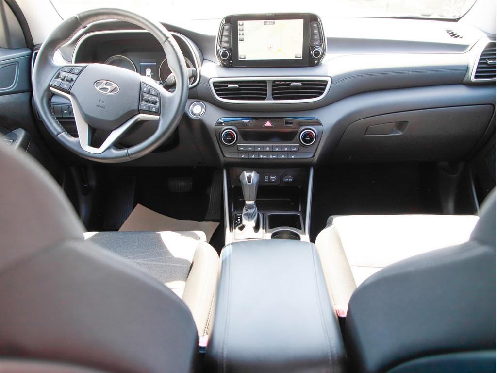 Hyundai Tucson 1,6 CRDi DCT AUTOMATIK STYLE NAVI KAMERA 2019, fotografija 10