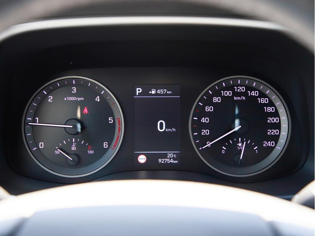 Hyundai Tucson 1,6 CRDi DCT AUTOMATIK STYLE NAVI KAMERA 2019, fotografija 18
