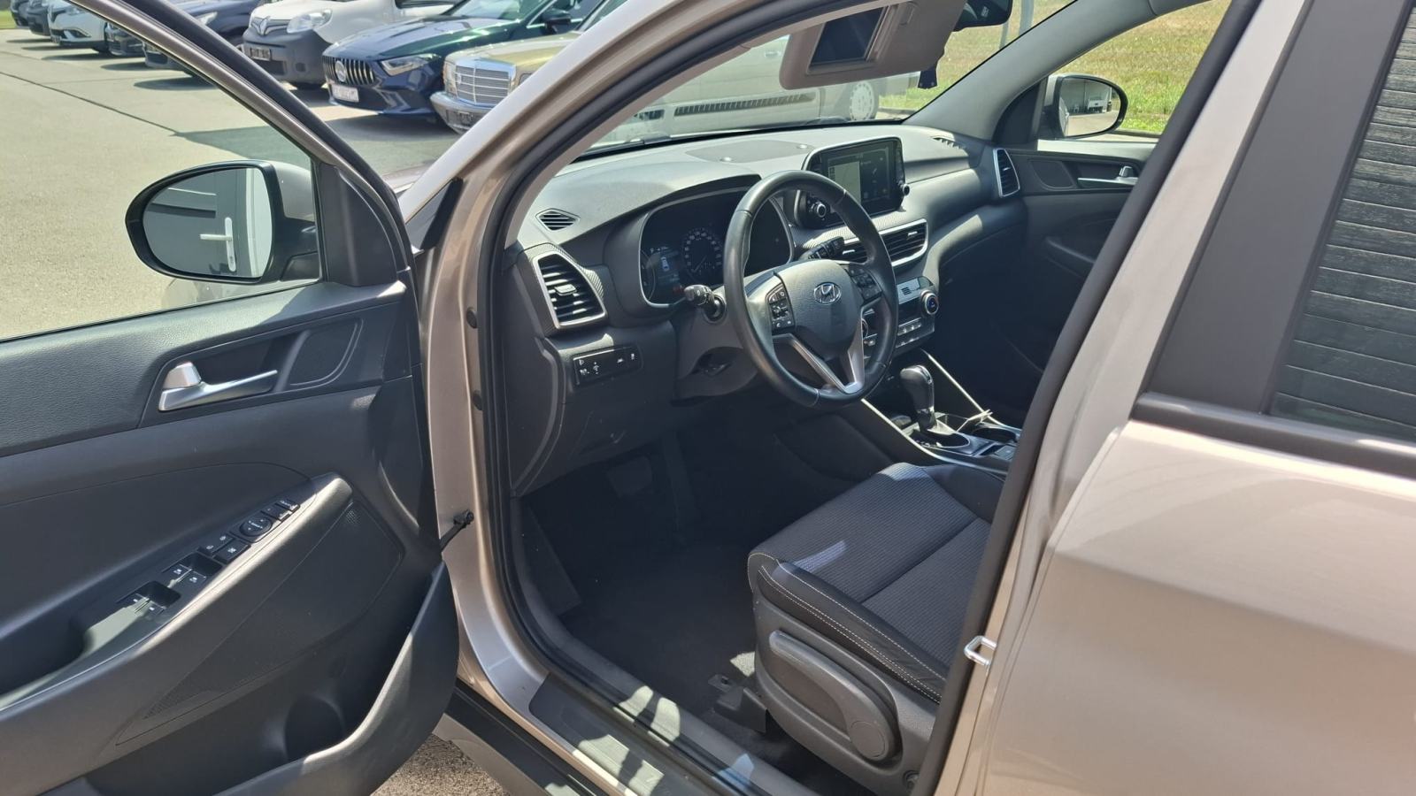 Hyundai Tucson 1,6 CRDi hibrid 48 v, fotografija 9