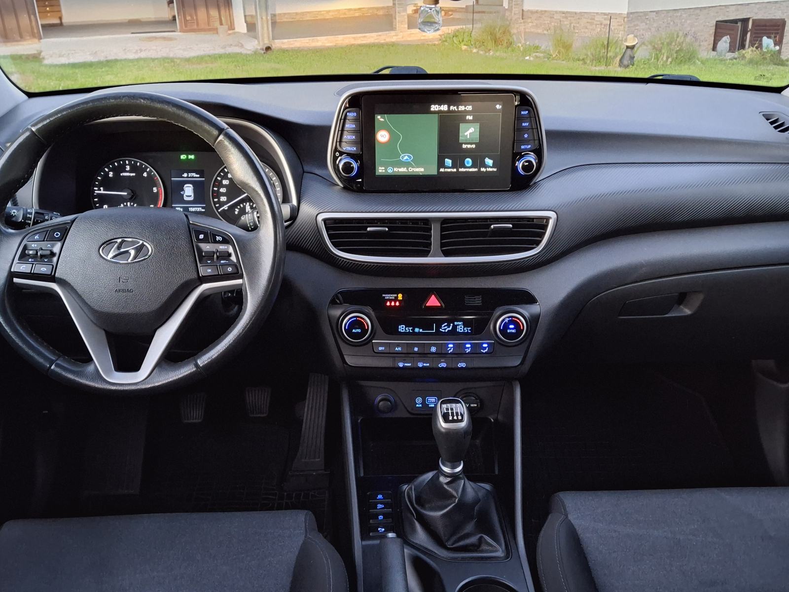 Hyundai Tucson 1,6 CRDi, NOVI KUPLJEN U HR, NAVI,KAMERA, SERVISNA, fotografija 10