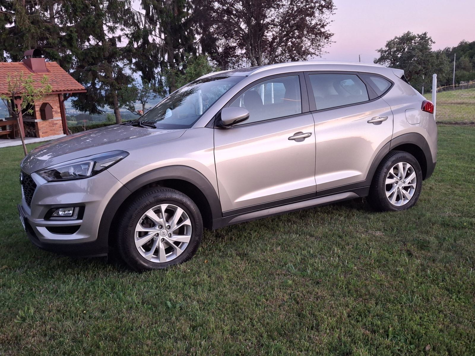 Hyundai Tucson 1,6 CRDi, NOVI KUPLJEN U HR, NAVI,KAMERA, SERVISNA, fotografija 7