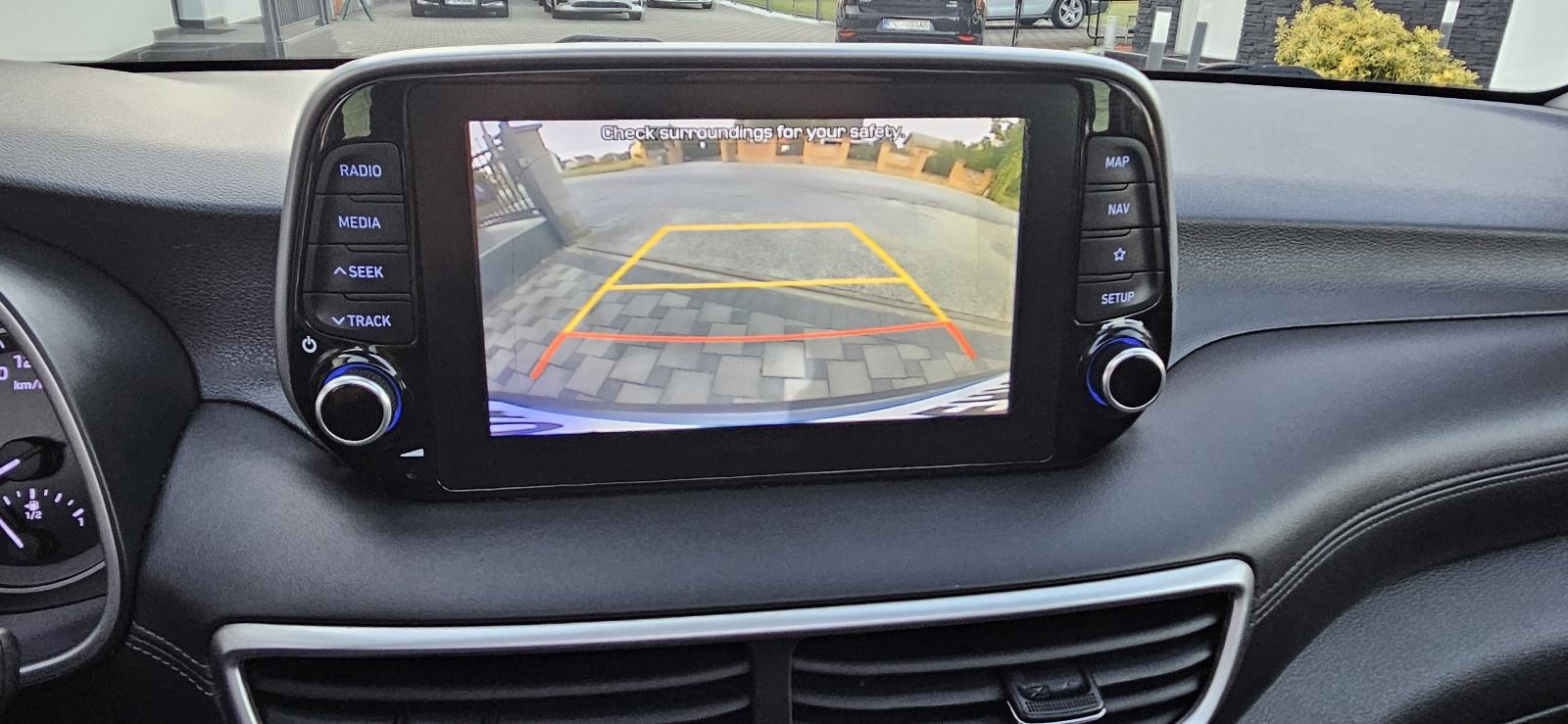 Hyundai Tucson 1,6 CRDi NAVY-STYLE-PANORAMA-1.VLASNIK-KAO NOV, fotografija 19