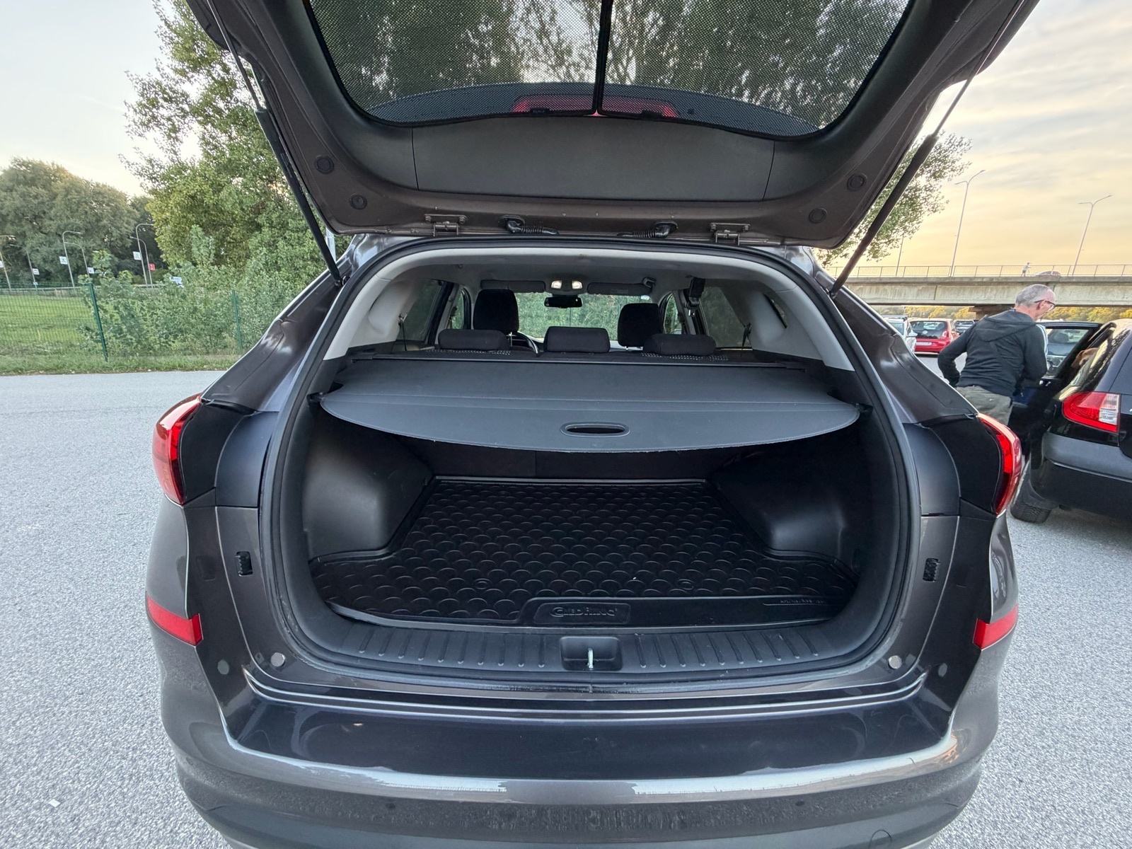 Hyundai Tucson 1.6 CRDI PREMIUM - FACELIFT - MOD 2020G, fotografija 18
