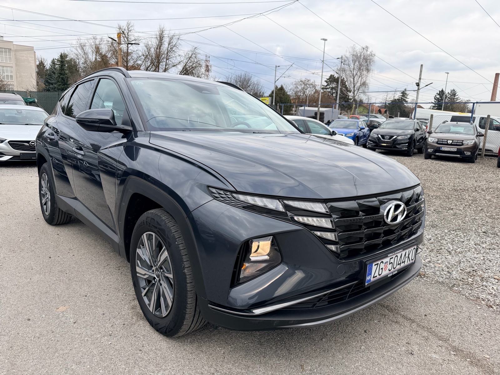 Hyundai Tucson 1,6 CRDi*SAMO 15.000km*ODLIČNO STANJE*, fotografija 4