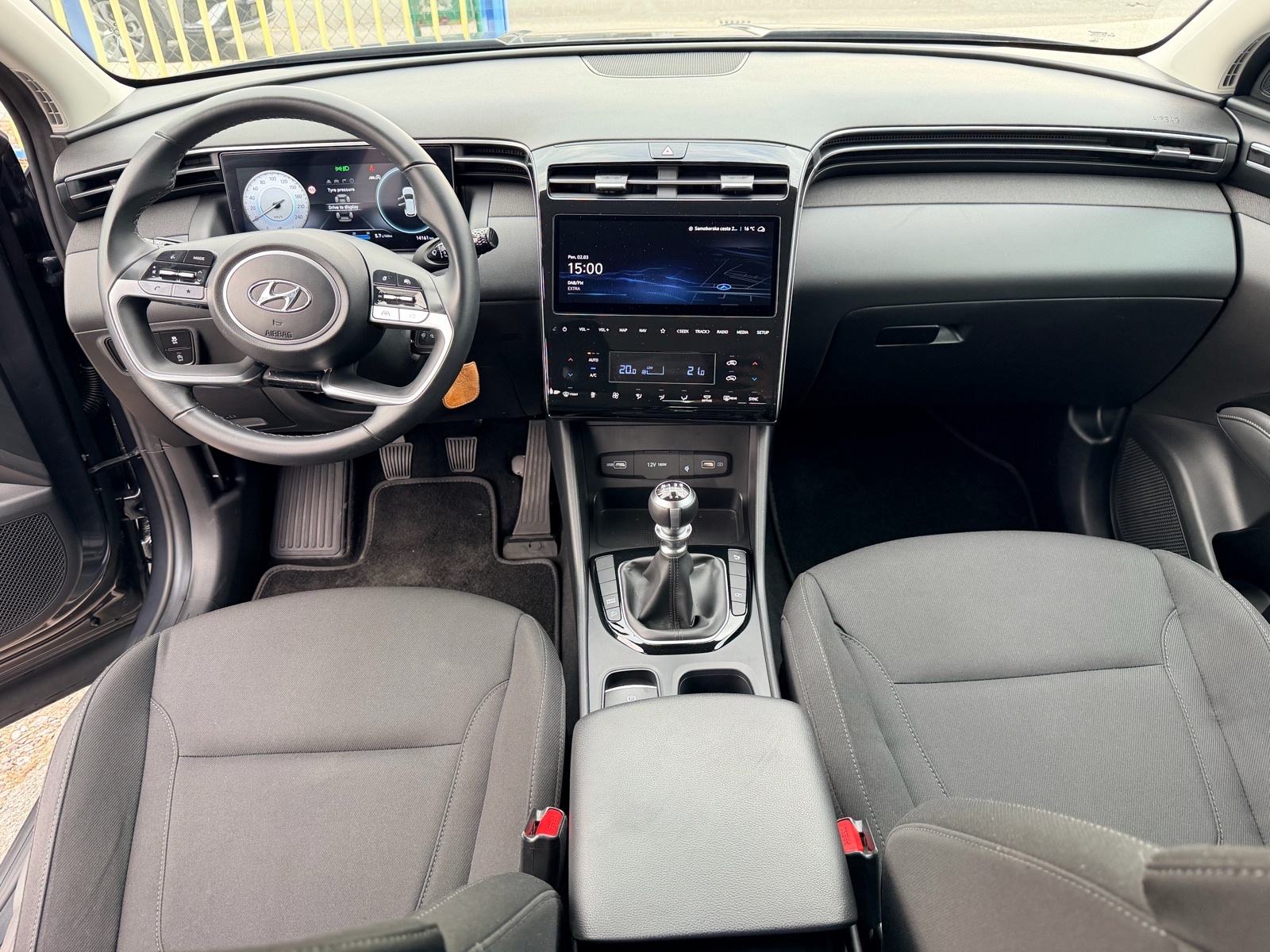 Hyundai Tucson 1,6 CRDi*SAMO 15.000km*ODLIČNO STANJE*, fotografija 11