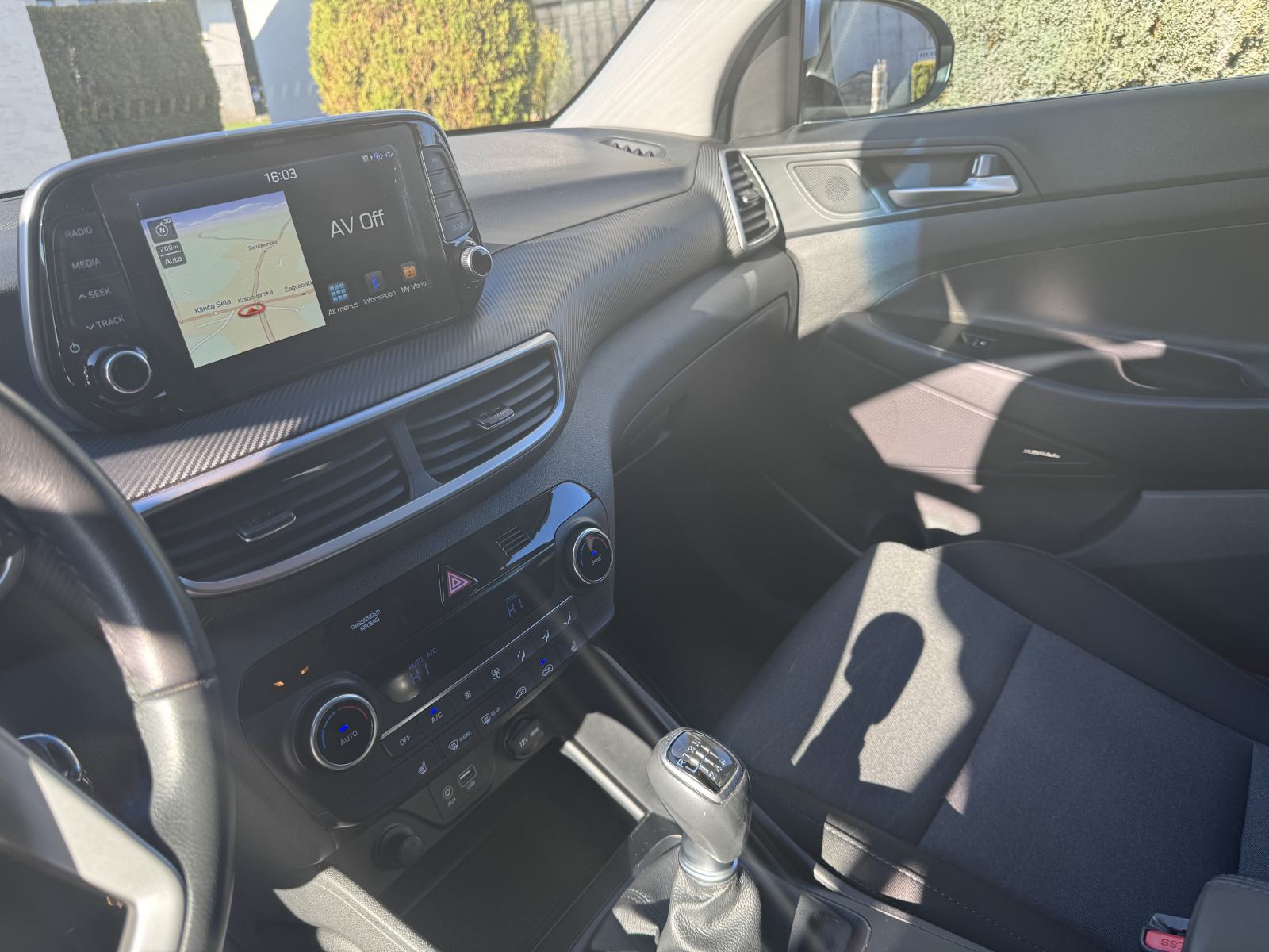 Hyundai Tucson 1,6 CRDi Nije uvoz, fotografija 8