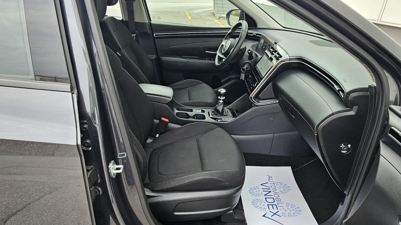 Hyundai Tucson 1,6 CRDi Style Navi 102000 km, fotografija 12